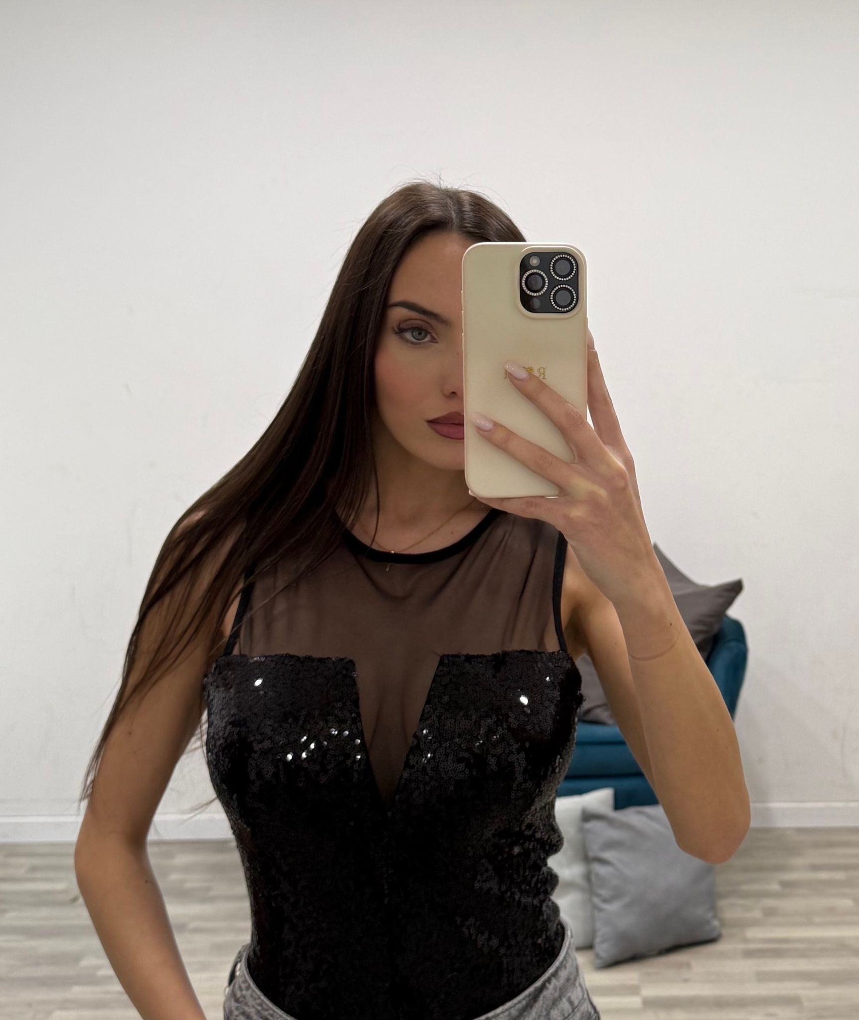 body paillettes very