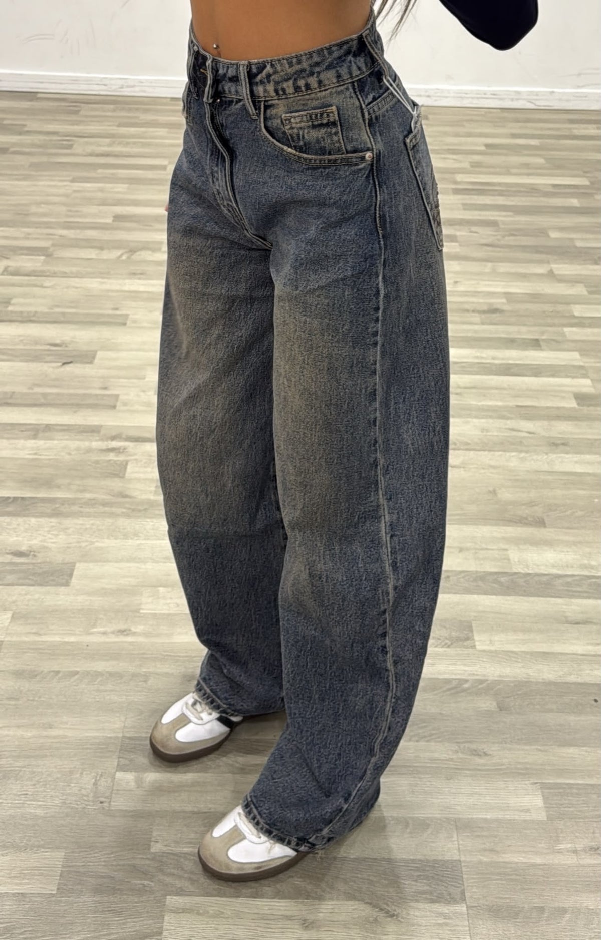 jeans con scritta dietro color te'