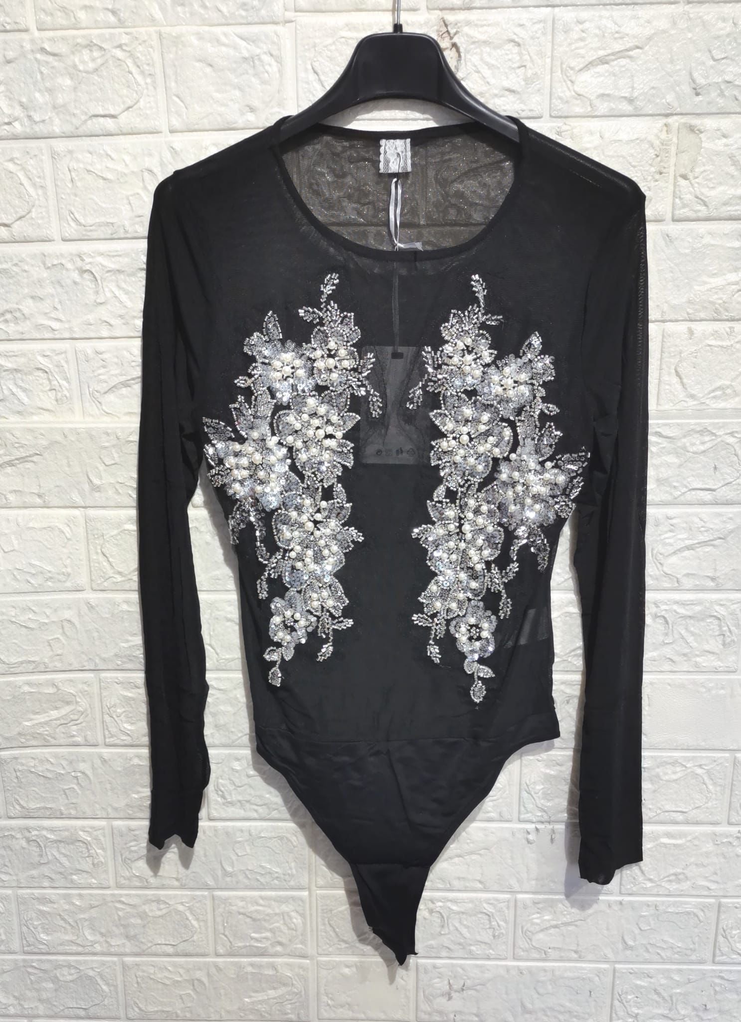 body velato con perline
