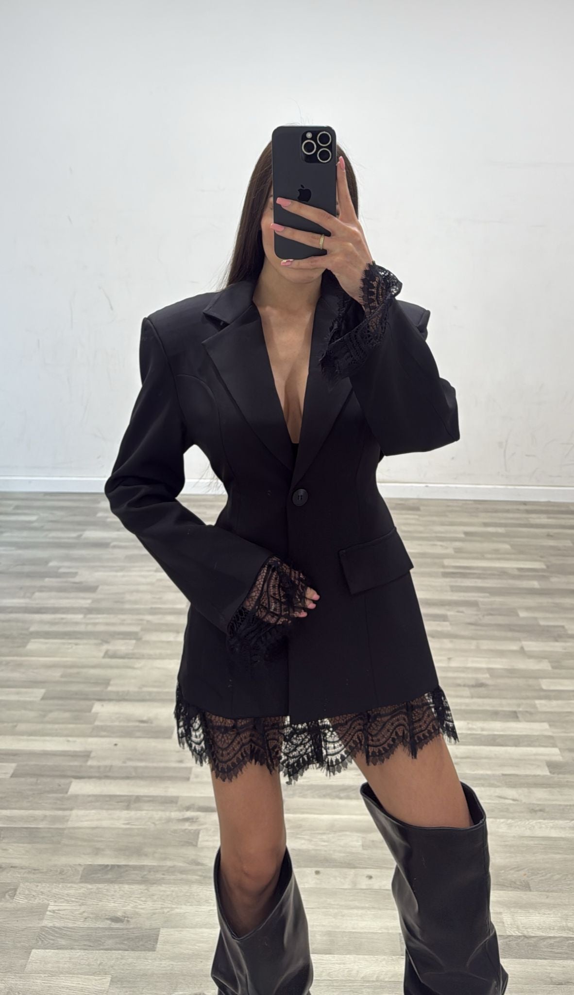 vestitino a giacca con pizzo sotto