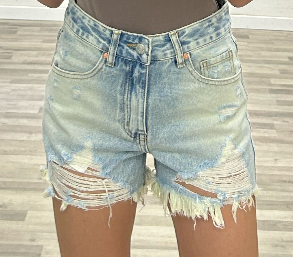short sfrangiato chiaro