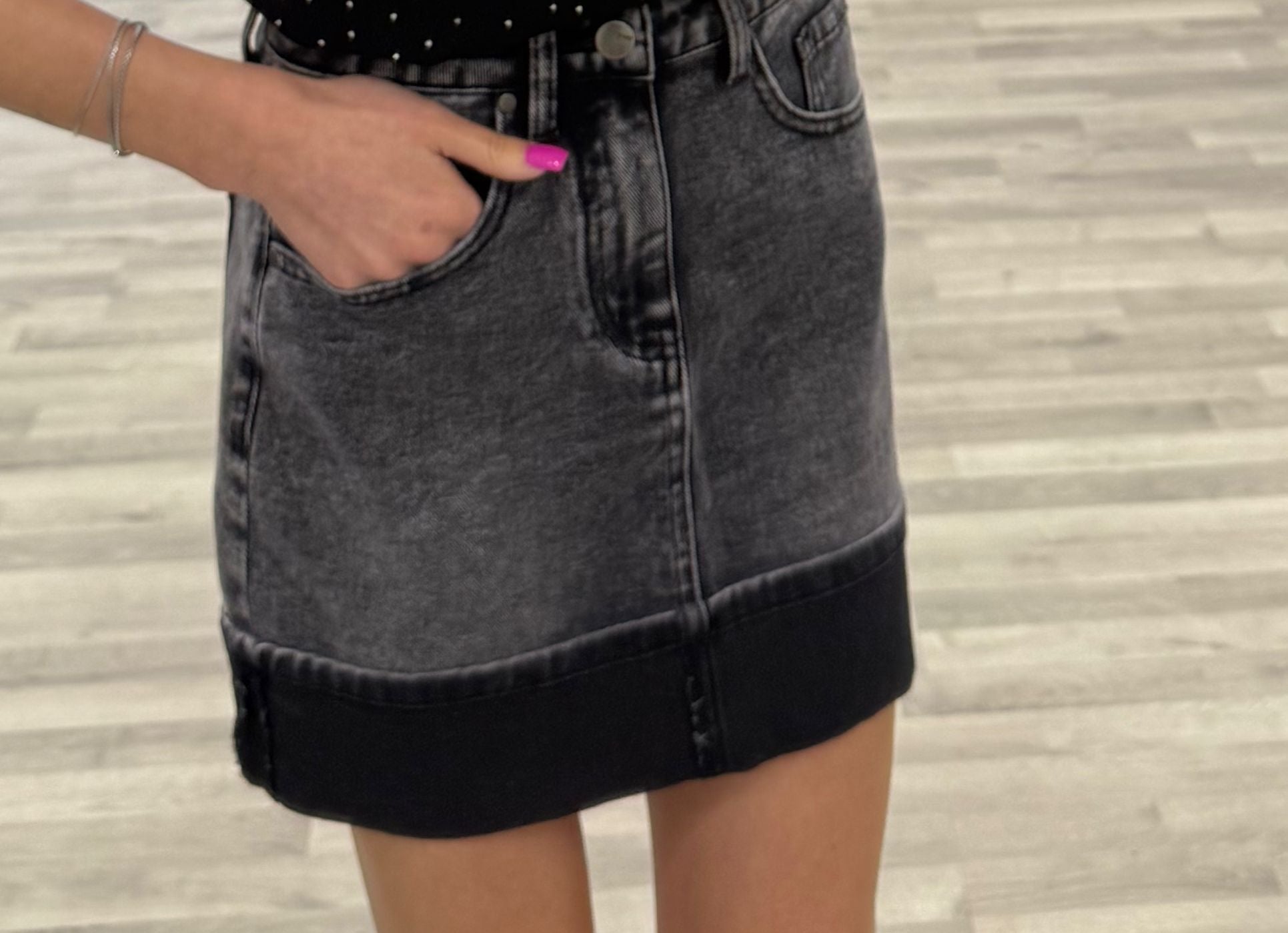 gonna di jeans con risvolto