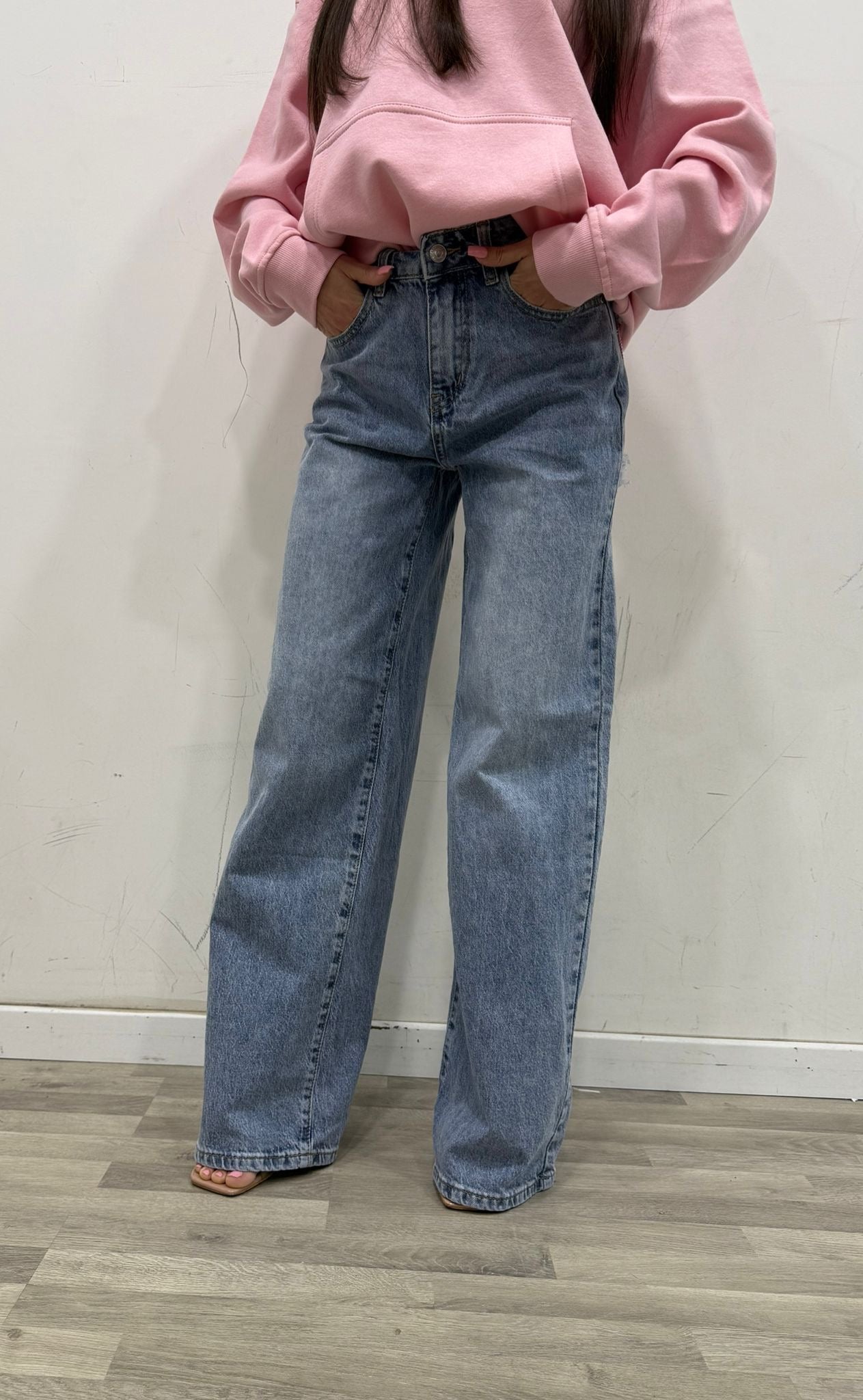 jeans con tasca in strass rosa