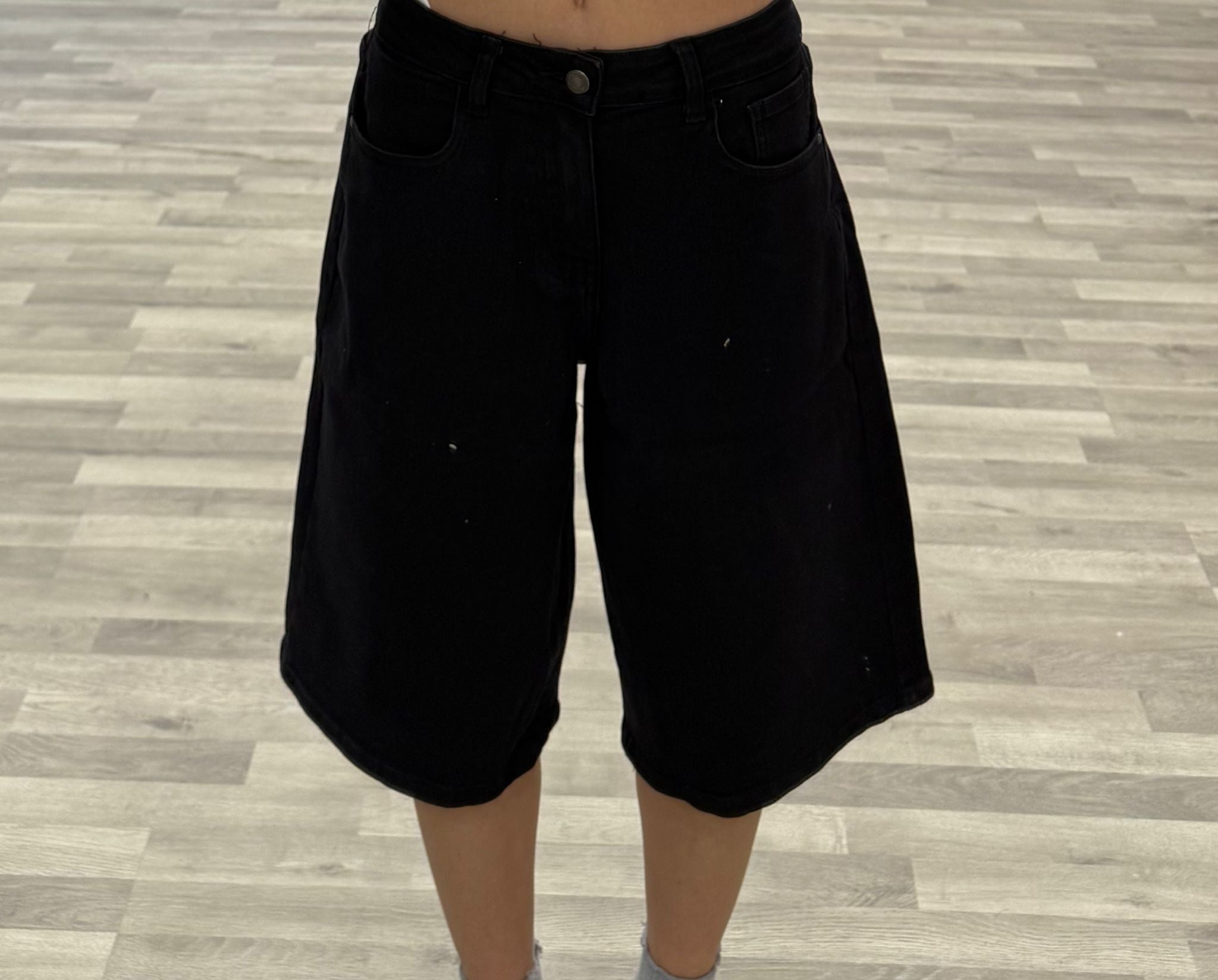 bermuda nero con tasca glitter