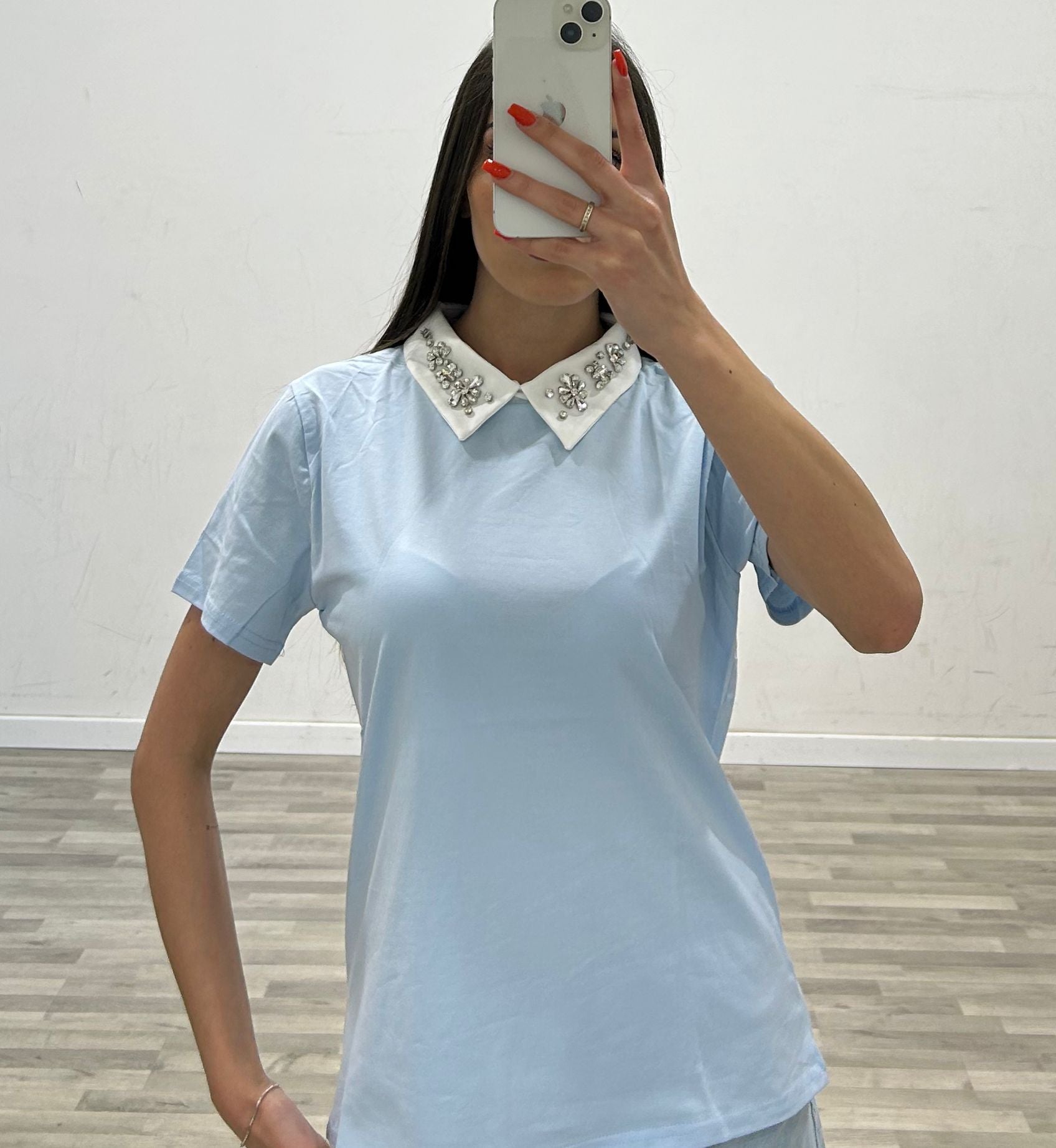 t-shirt a polo con brillantini