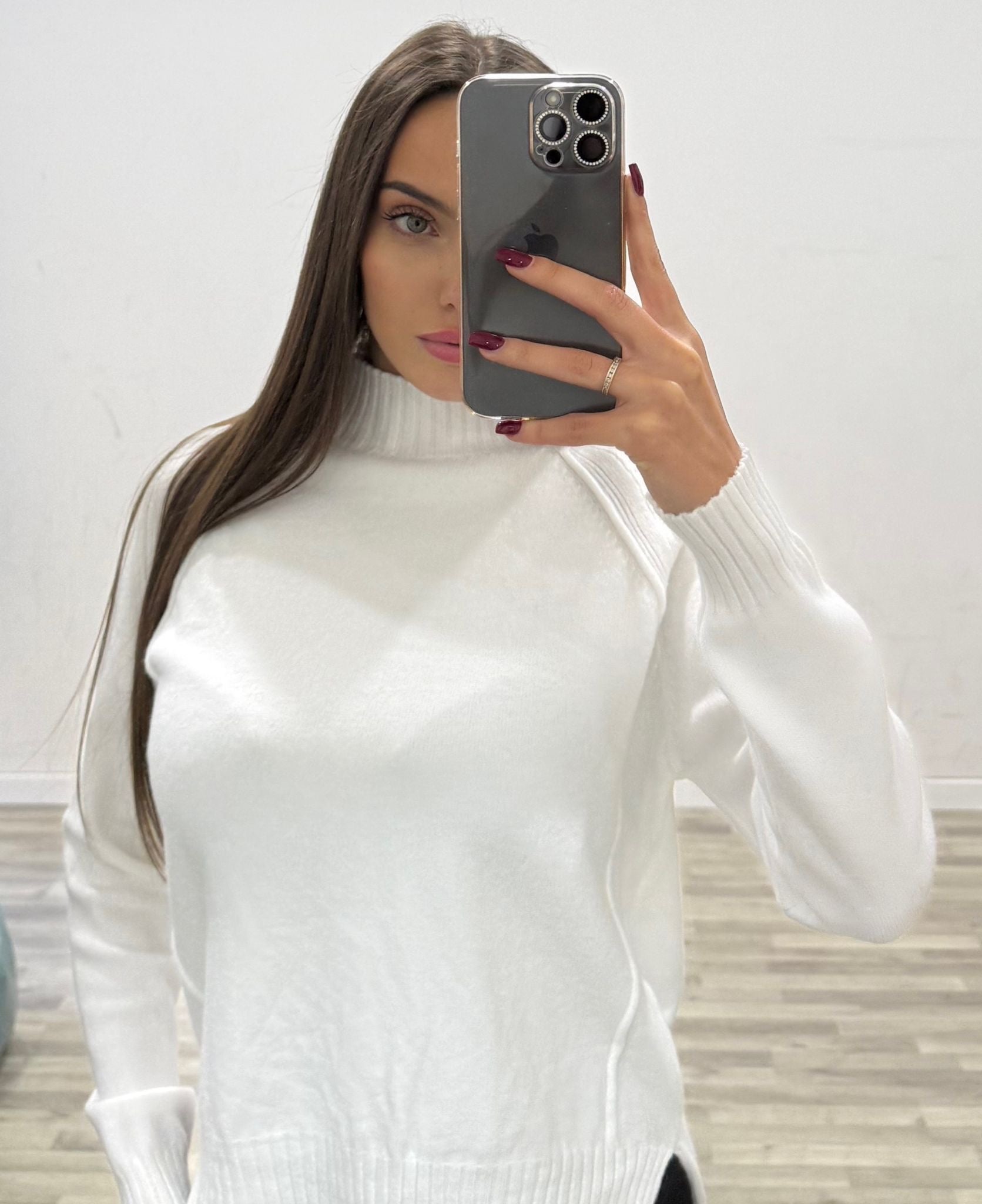 maglia lupetto only