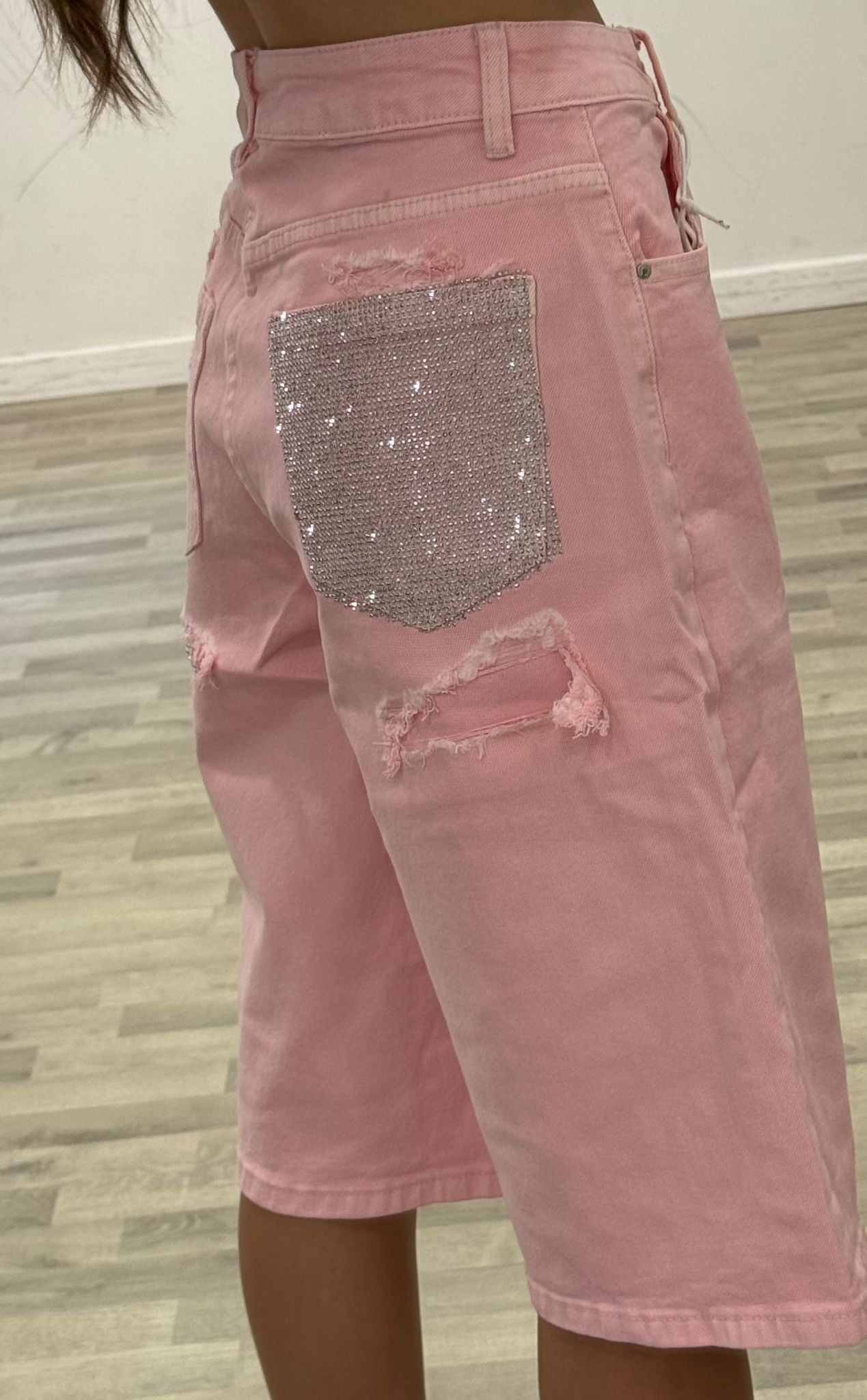 bermuda pink good price