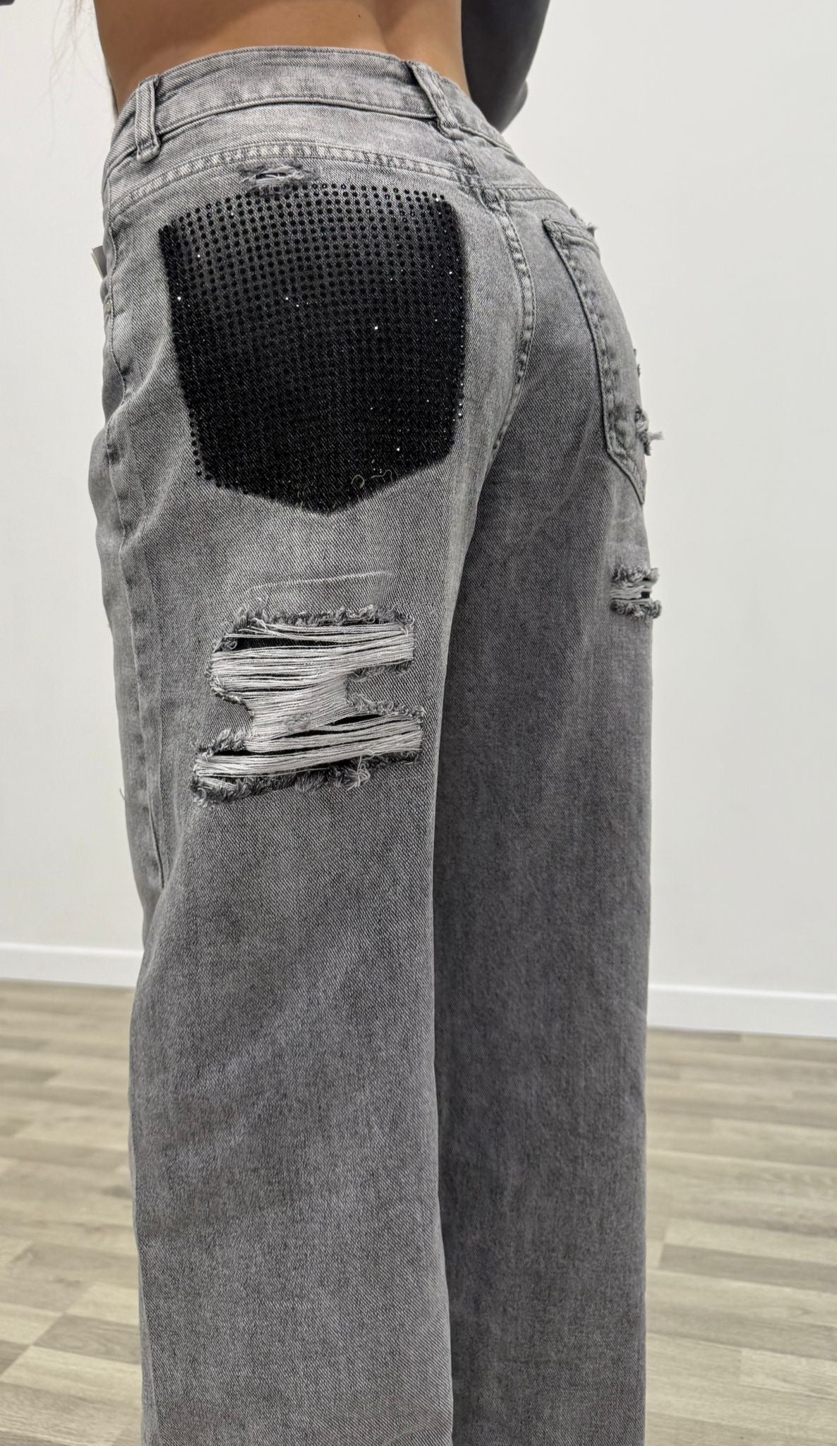 jeans grigio con tasca strass nero