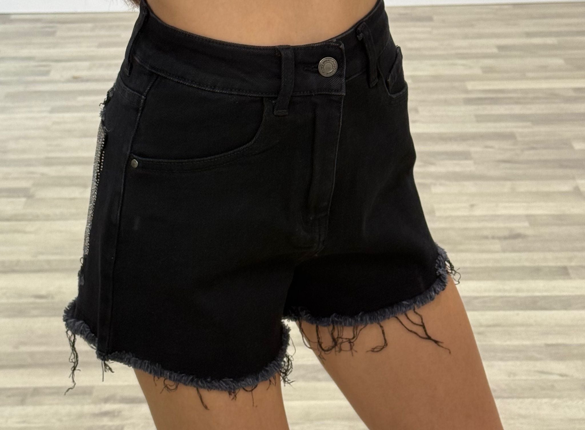 short nero tasca strass