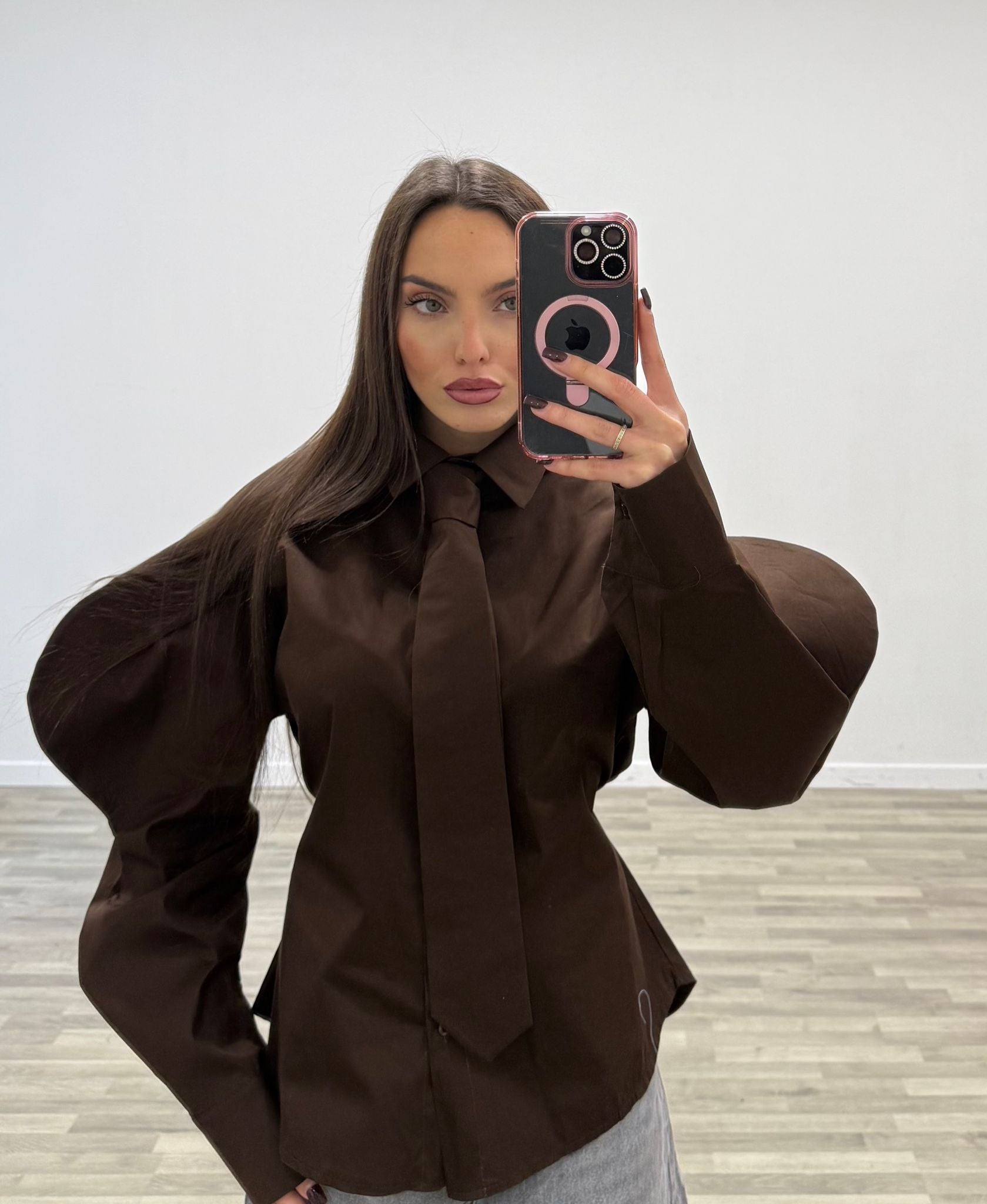 camicia ondina con cravatta