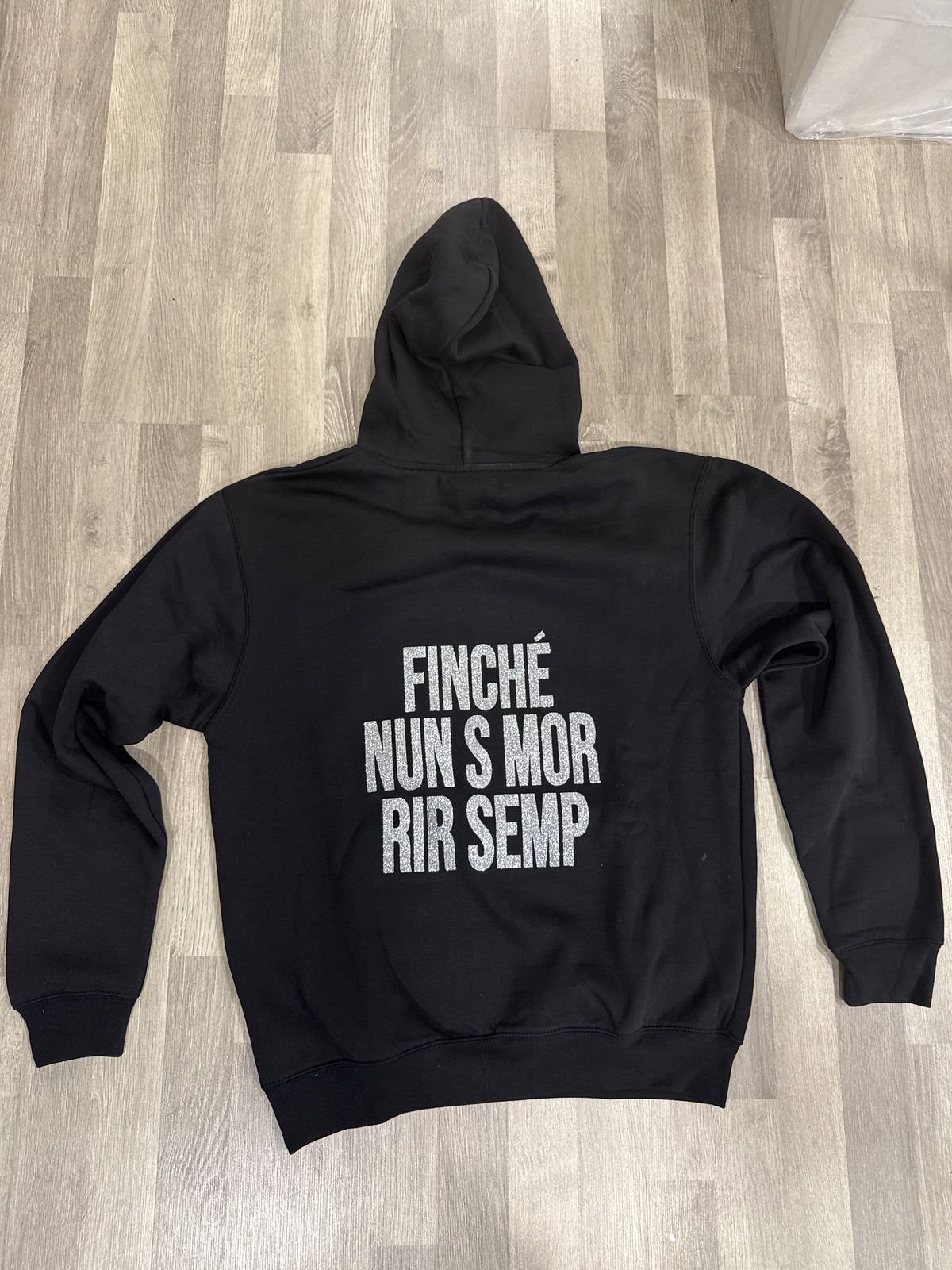 felpa finche' nun s mor rir semp