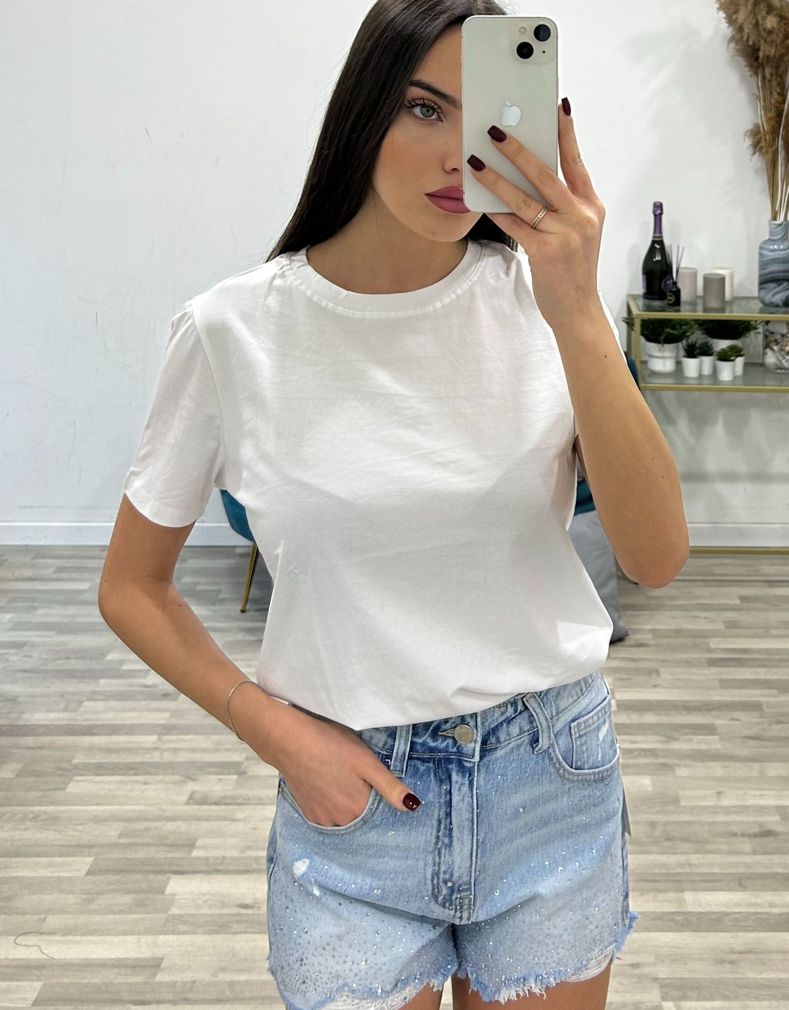 t-shirt semplice
