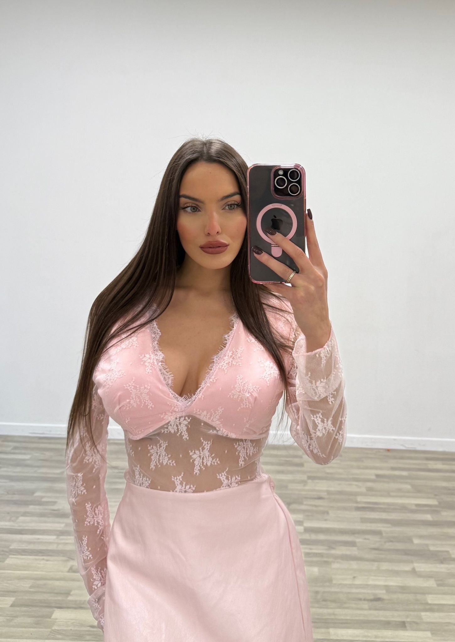 maglia corta in pizzo incrociata