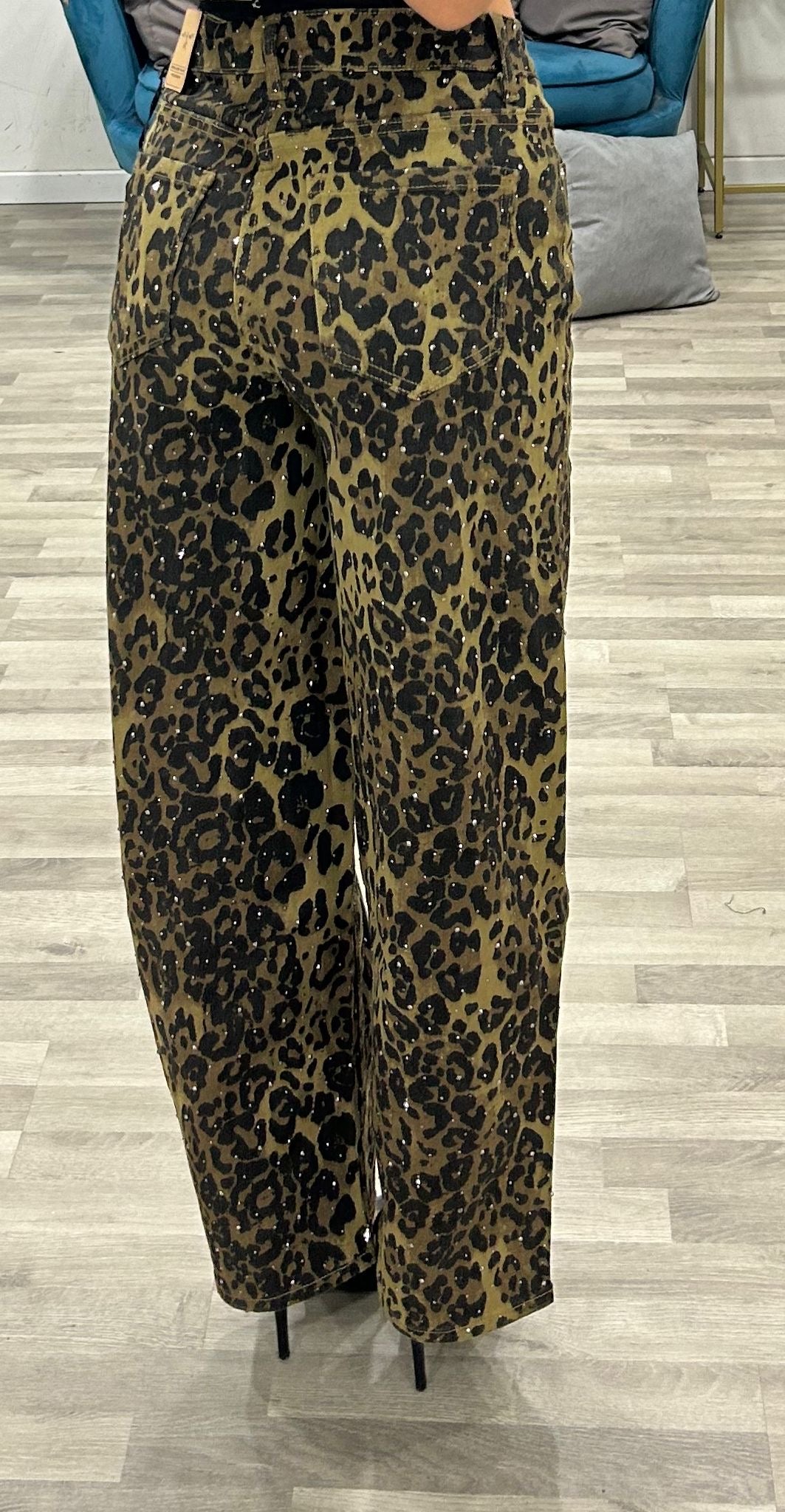 jeans leopardato con brillantini