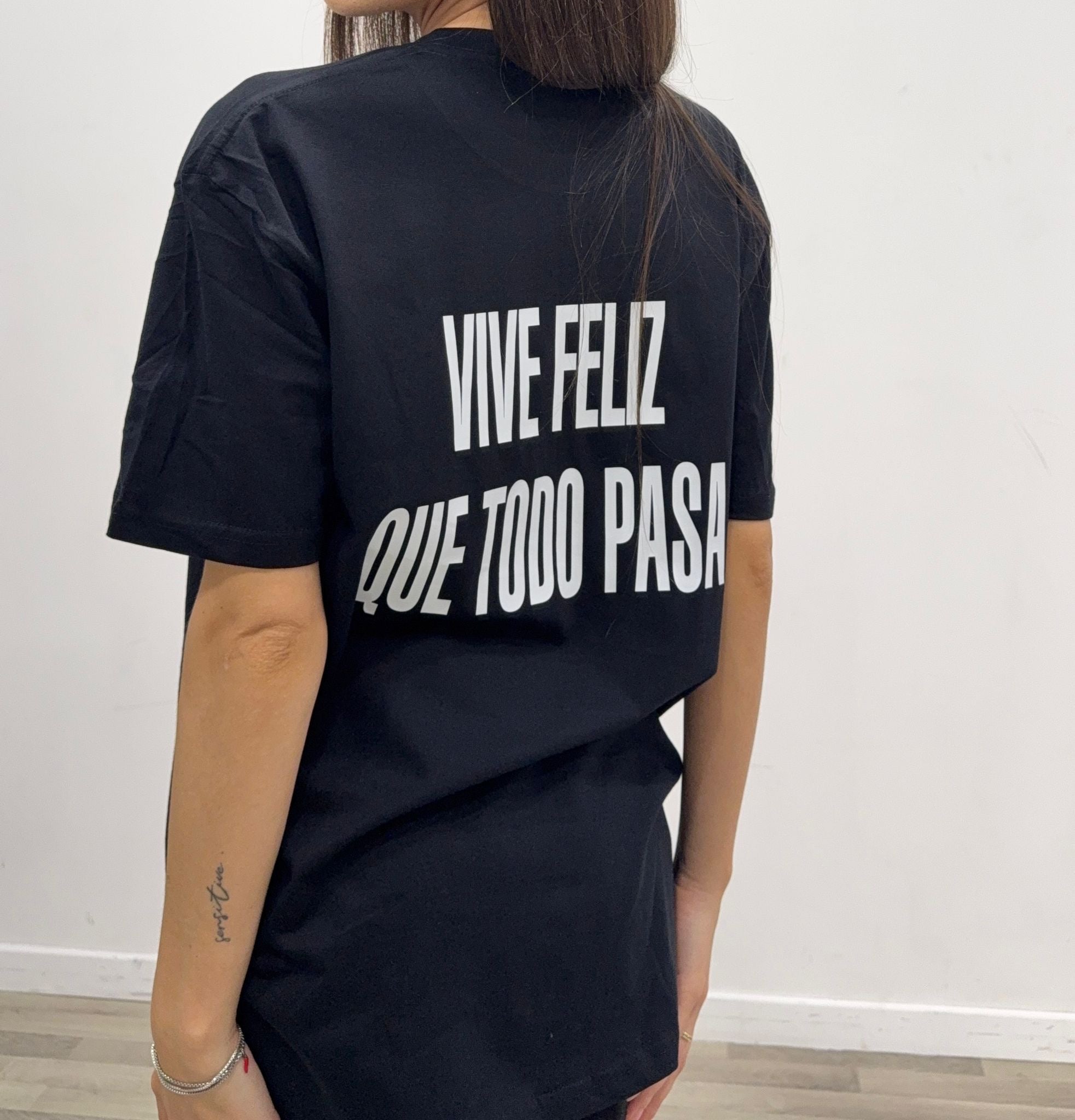 t-shirt vive feliz que todo pasa