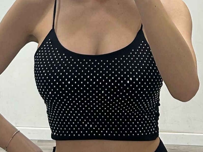 top corto con strass