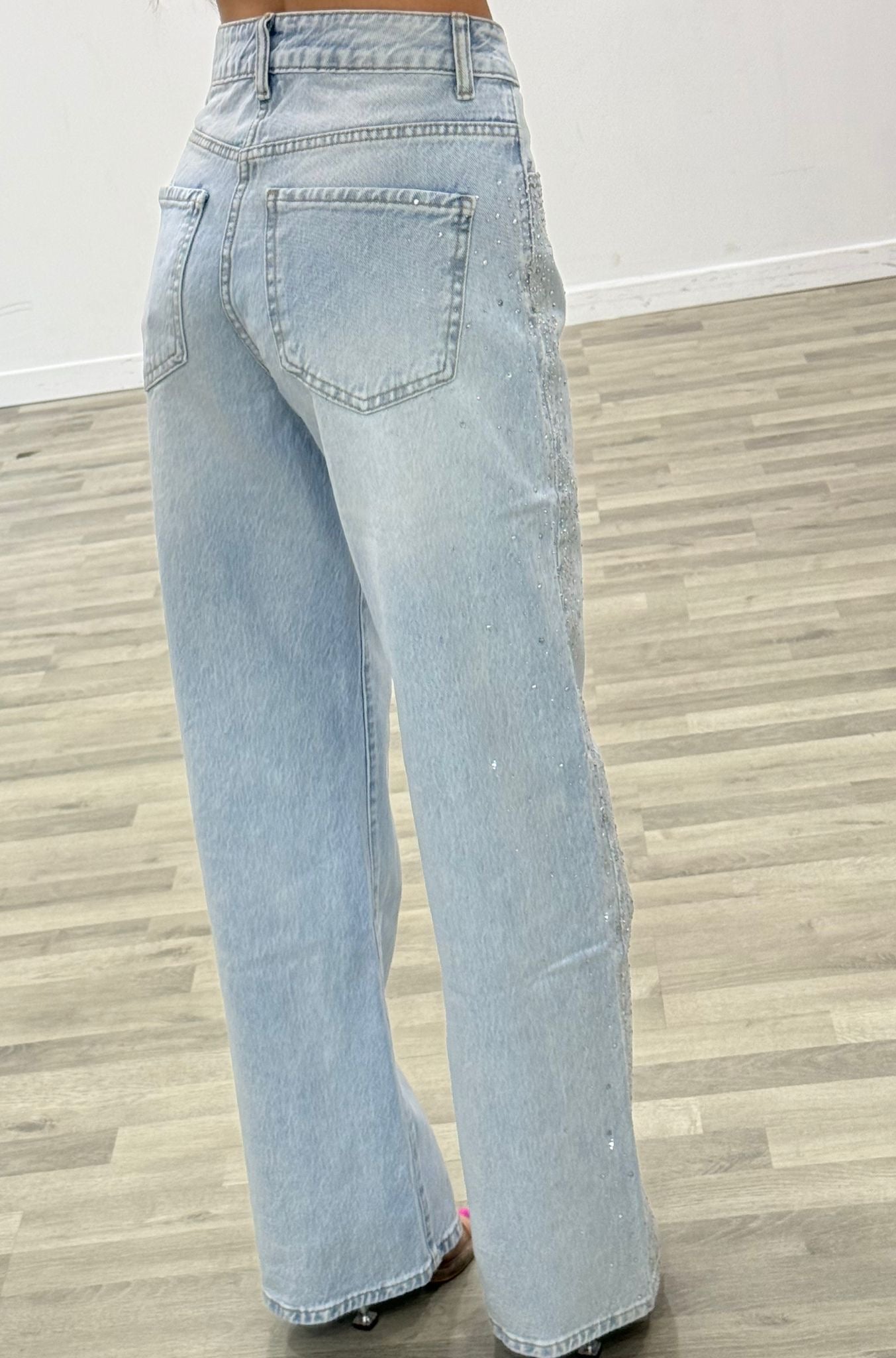 jeans con brillantini laterali
