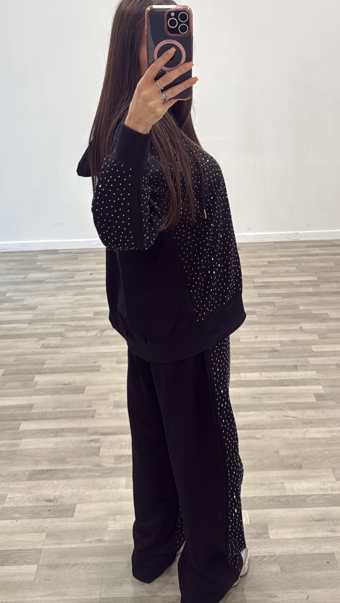 tuta con brillantini