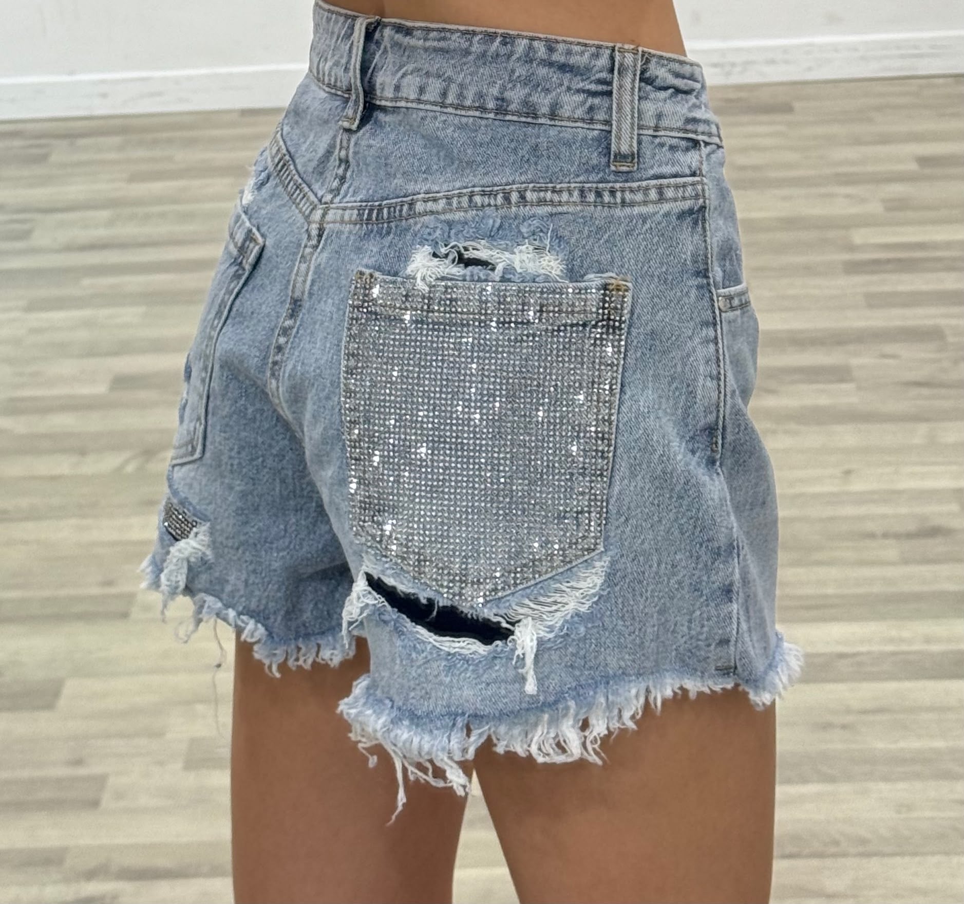 short di jeans chiaro tasca argento