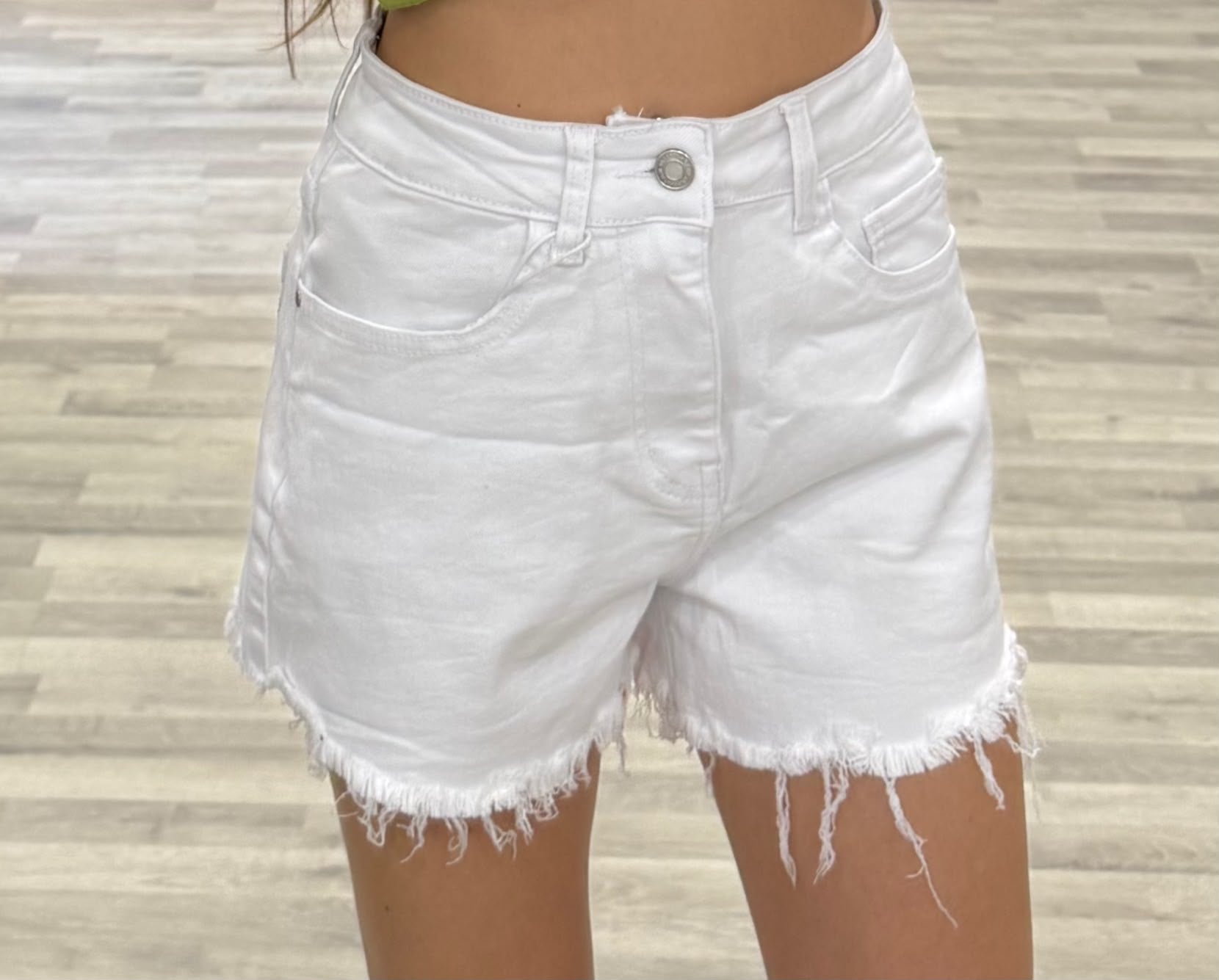 short bianco con tasca glitter