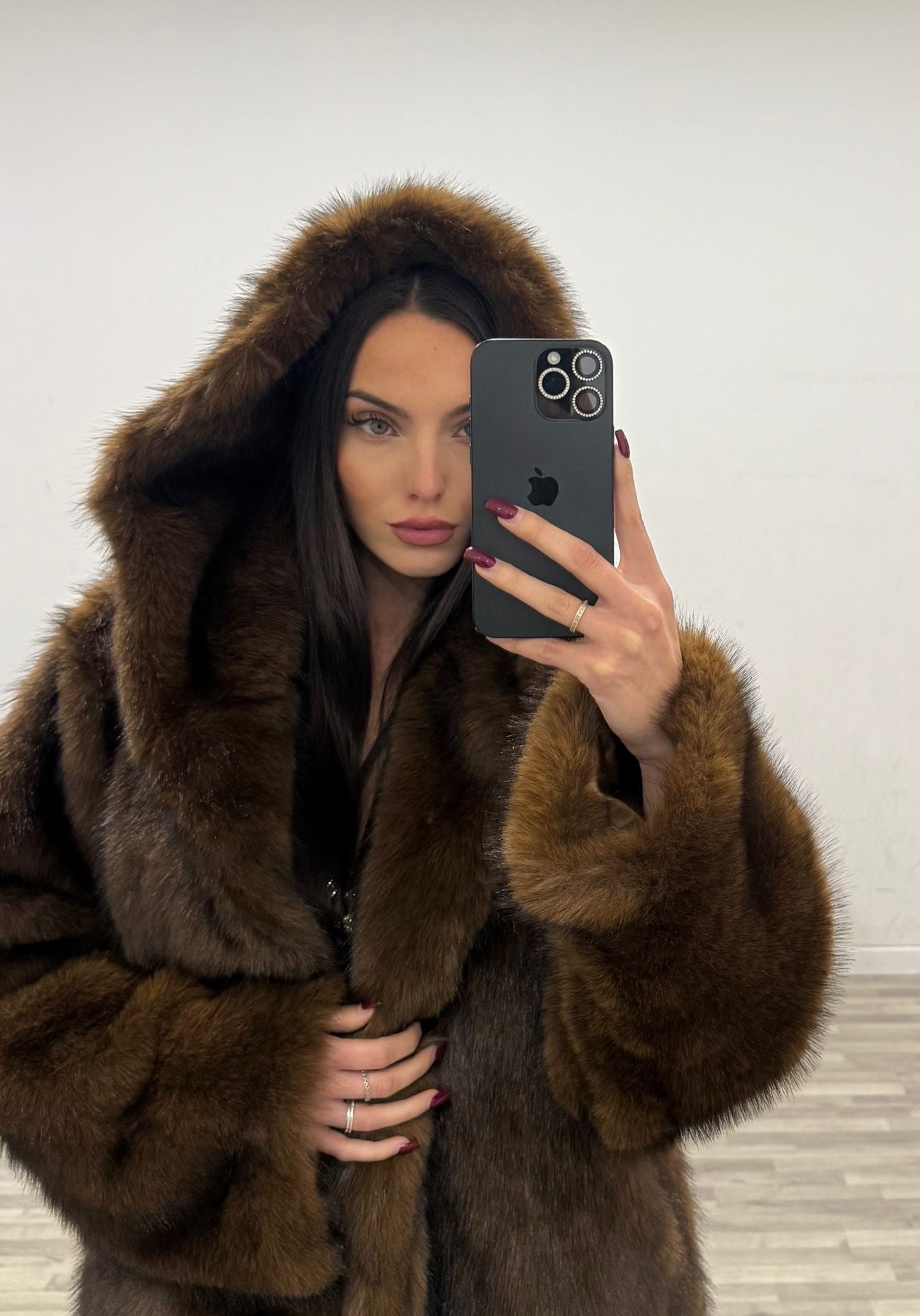 pelliccia con cappuccio visone