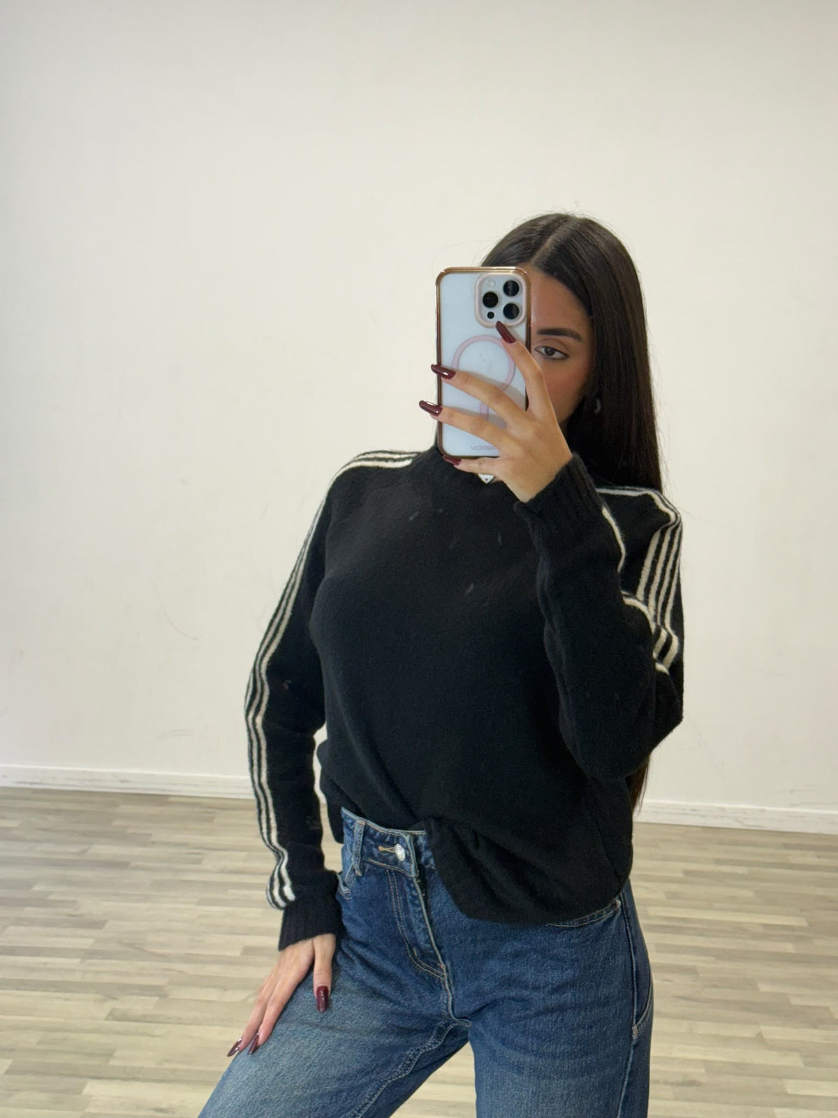 pull con righe laterali