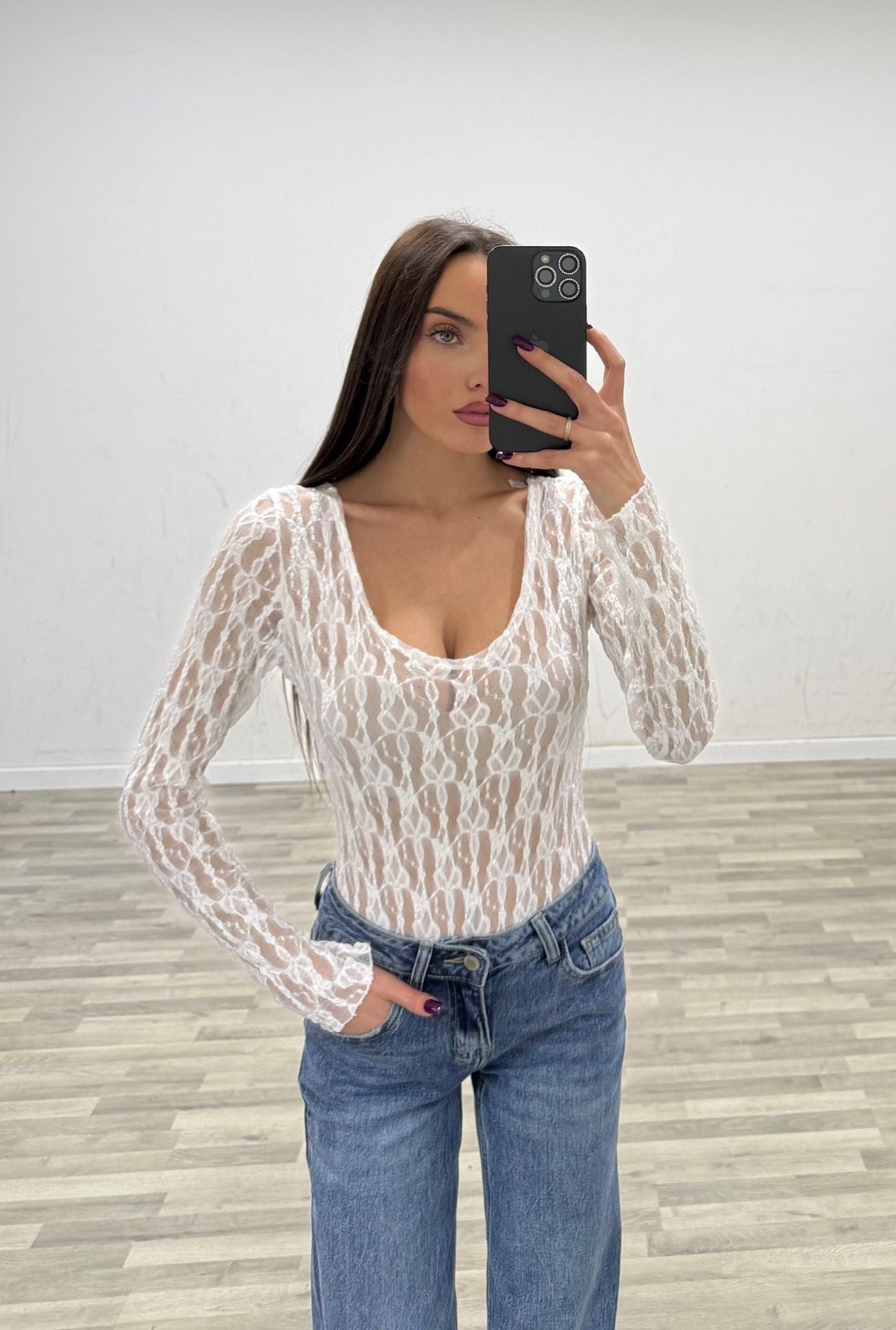 body in pizzo scollo madonna