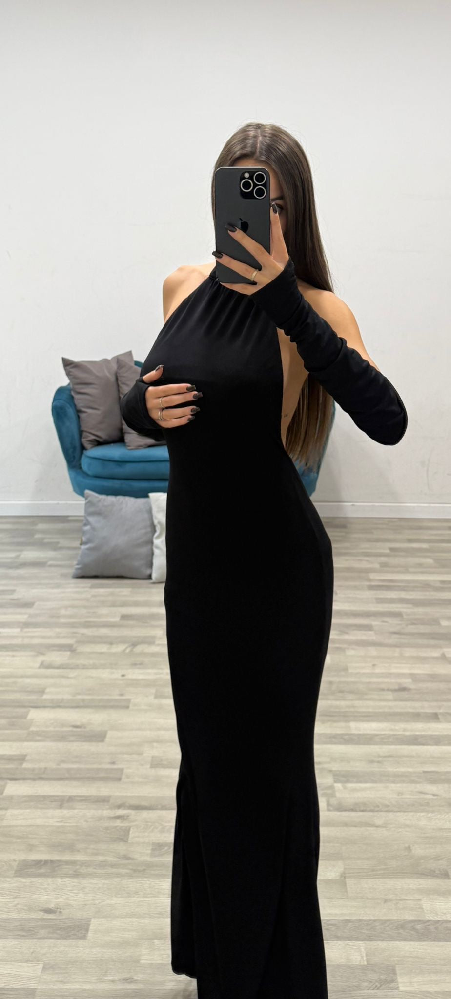 vestito in licra con manicotti