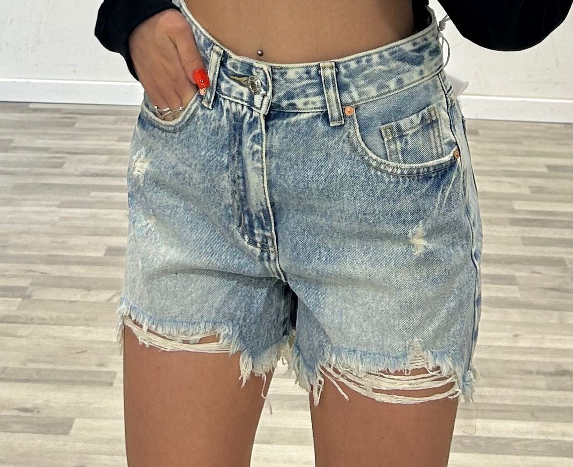short sfrangiato chiaro