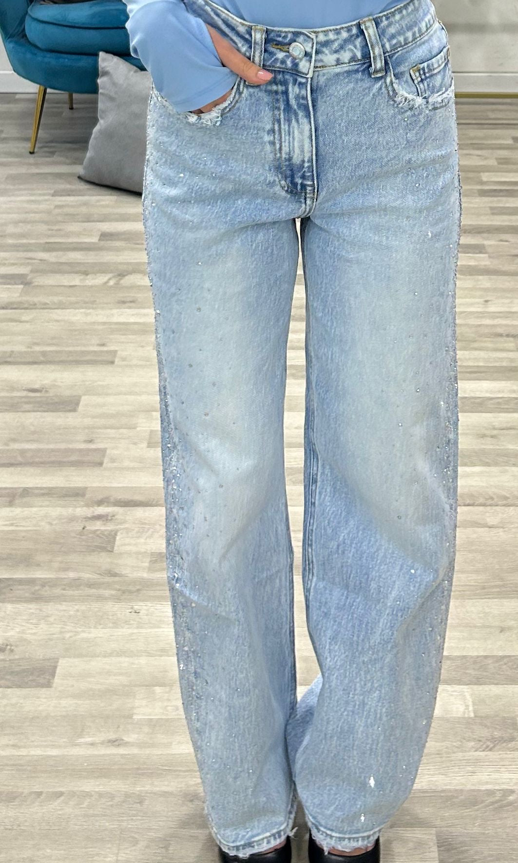 jeans con brillantini laterali