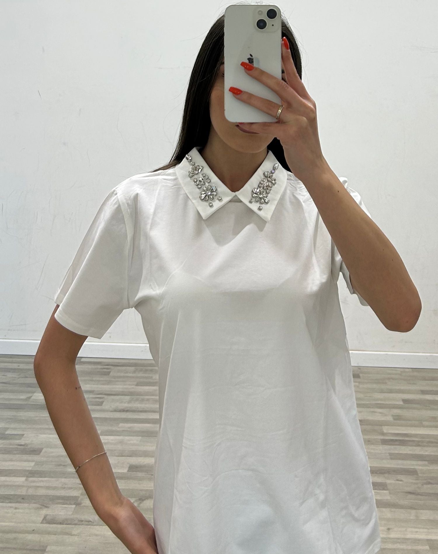t-shirt a polo con brillantini