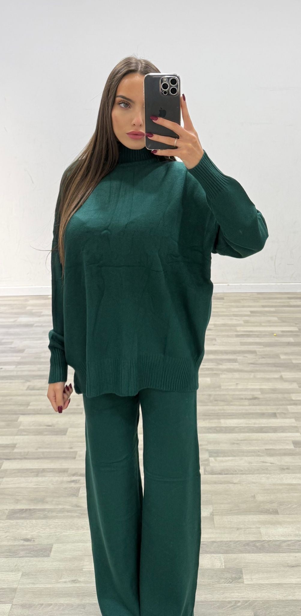 completo lana lupetto e pantalone