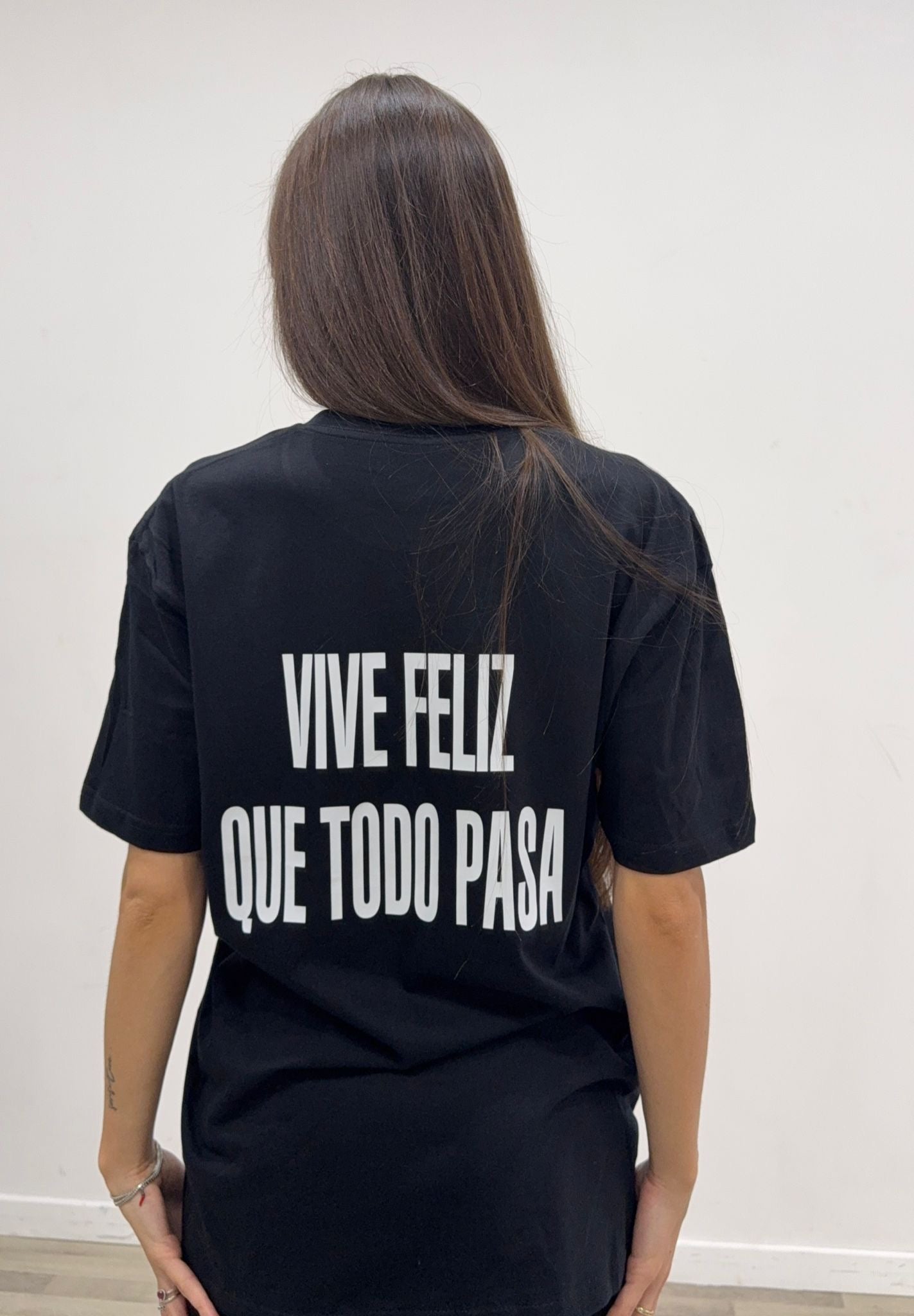 t-shirt vive feliz que todo pasa