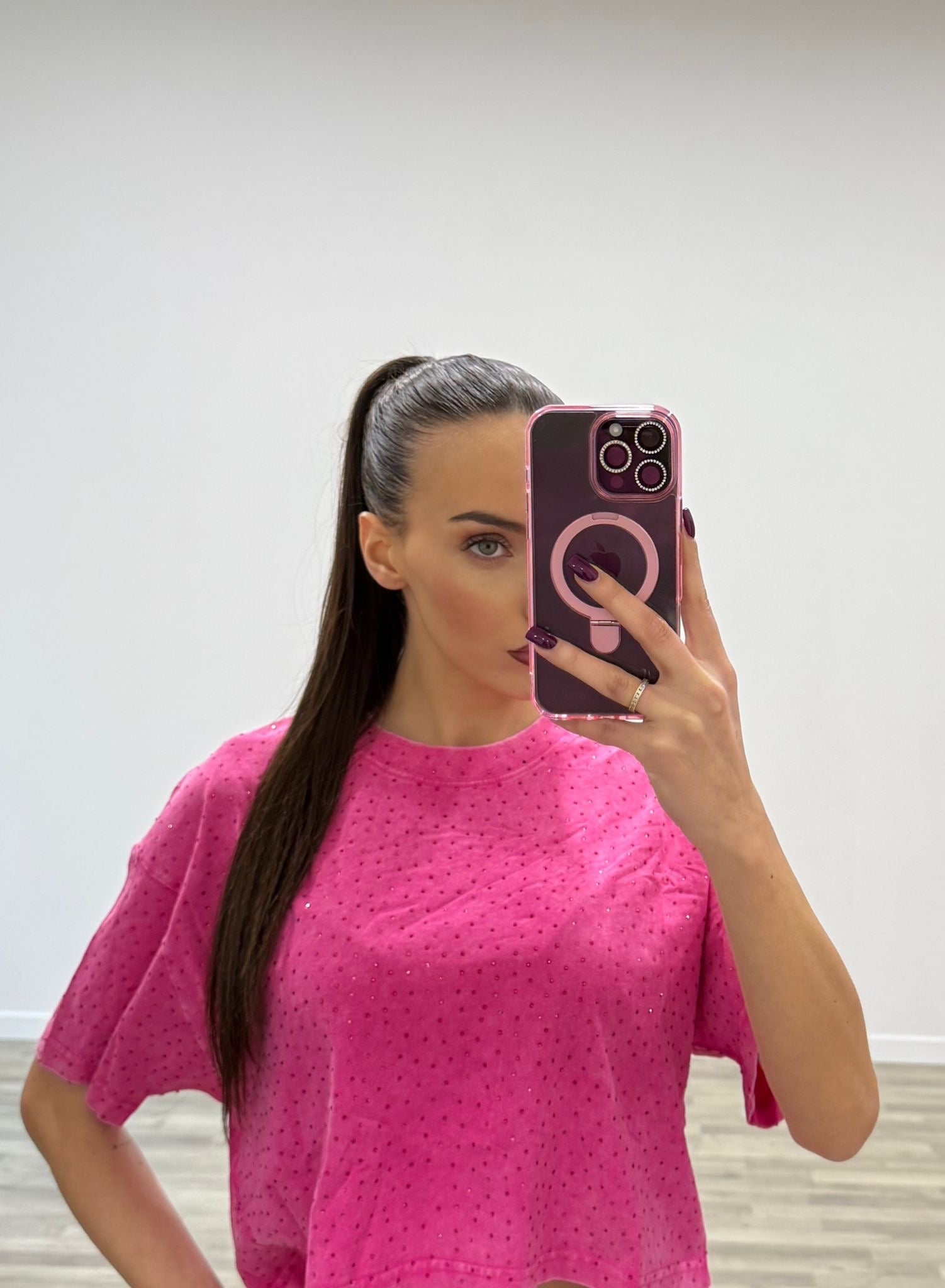 t-shirt corta con brillantini