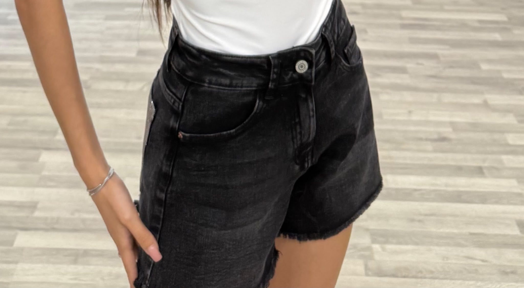 short grey tasca argento