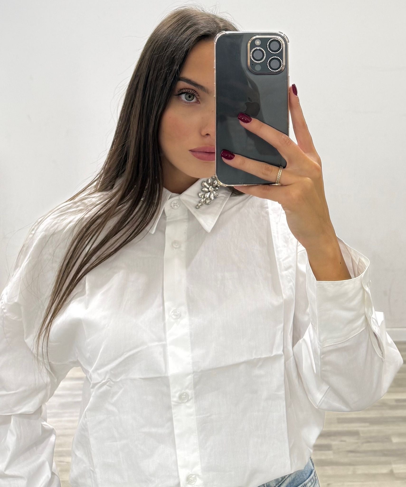 camicia con swarosky al collo