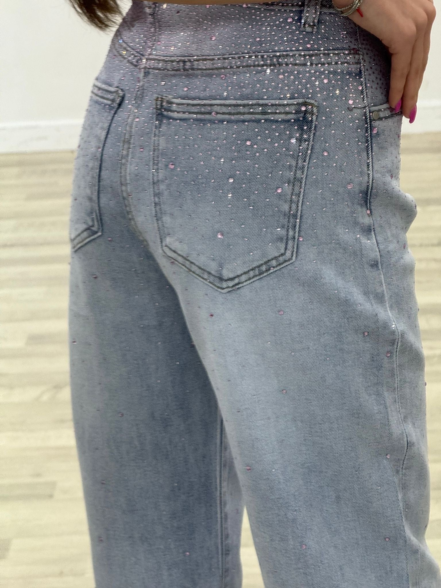 jeans denim con brillantini rosa