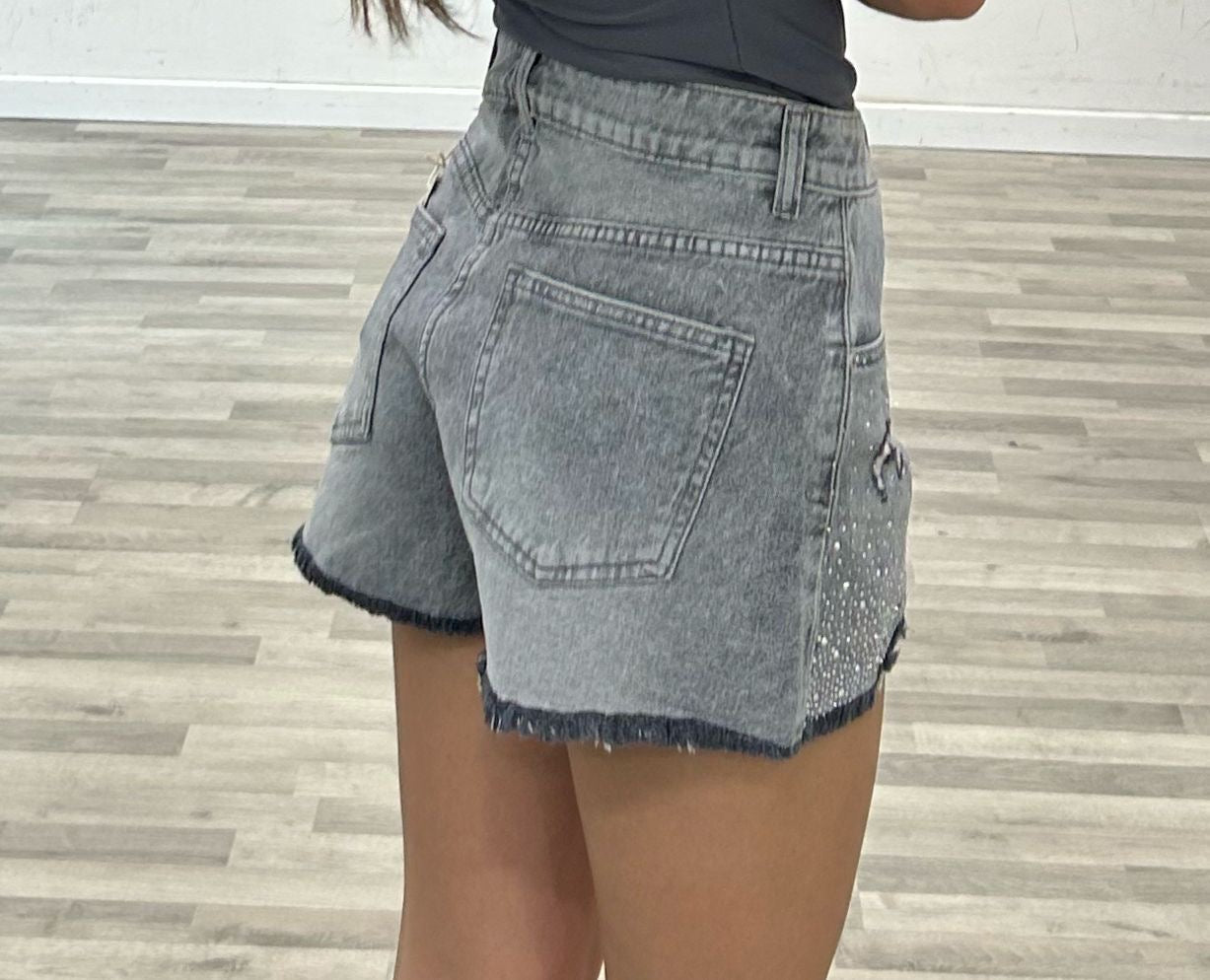short grey str