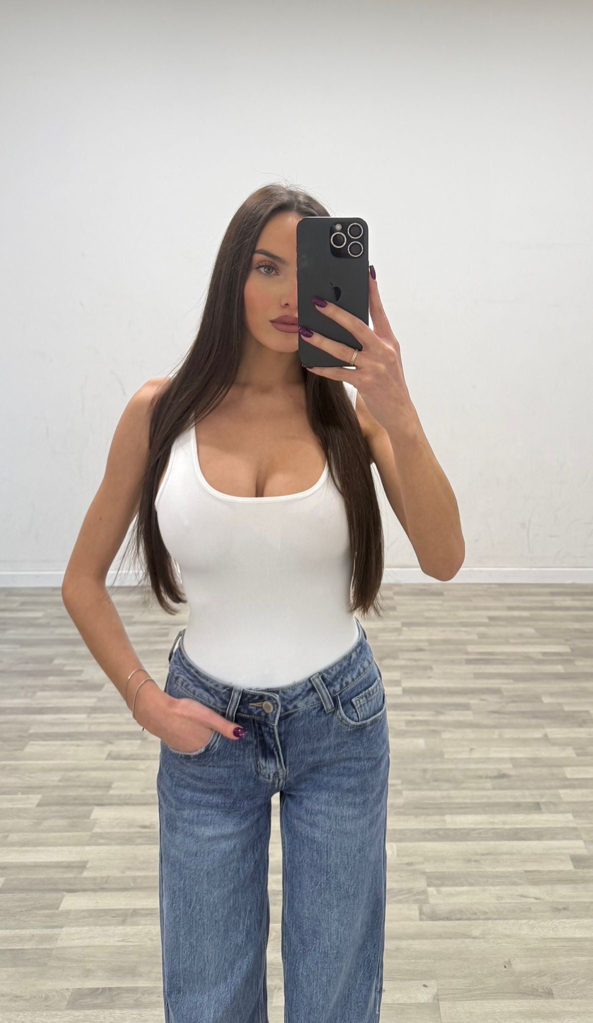 body a canotta shins