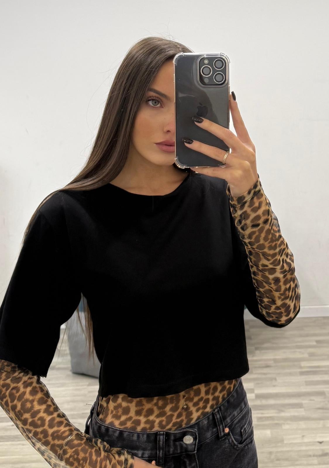 body con  t-shirt e velo leopardato
