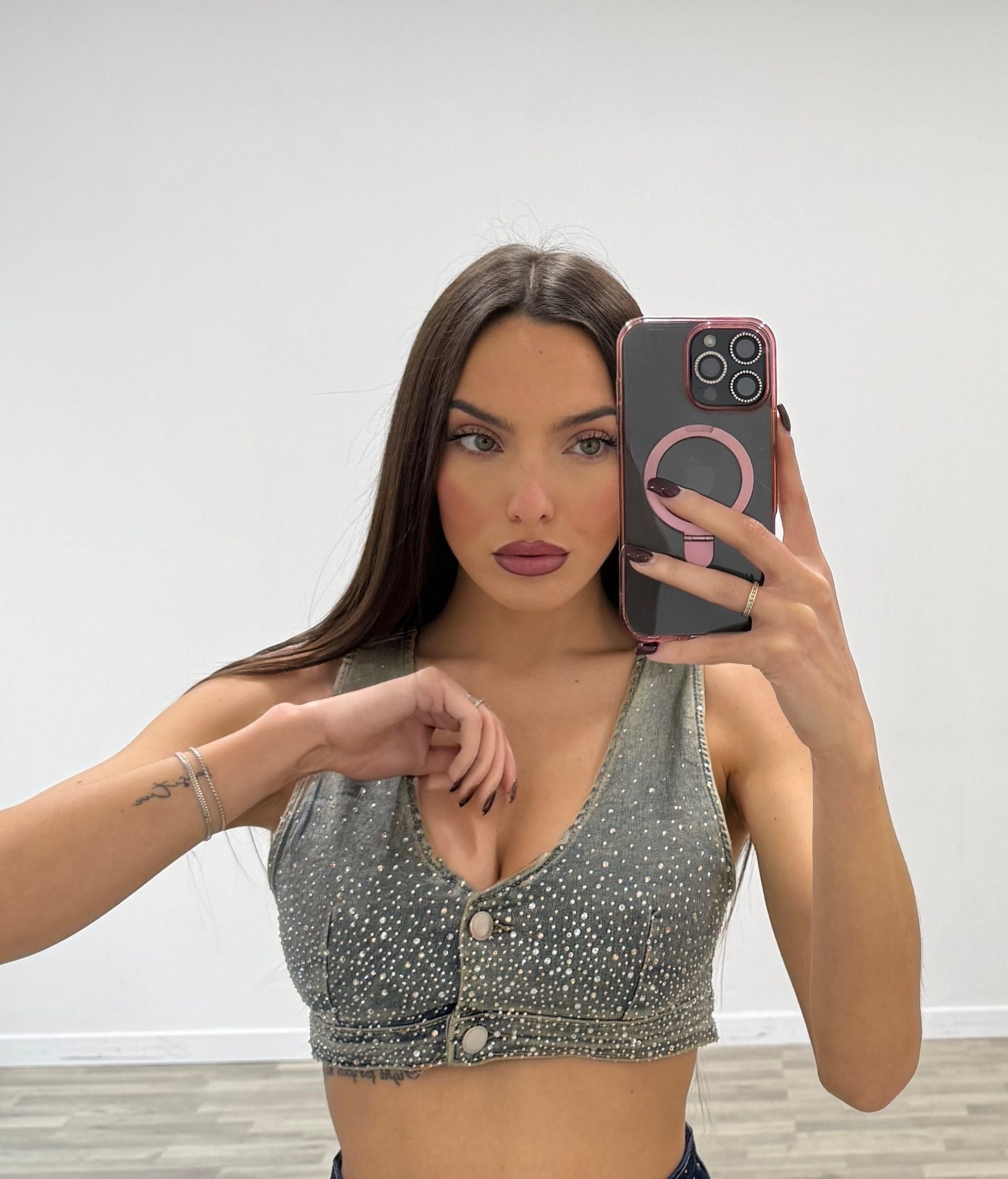 top di jeans con brillantini sabbiato