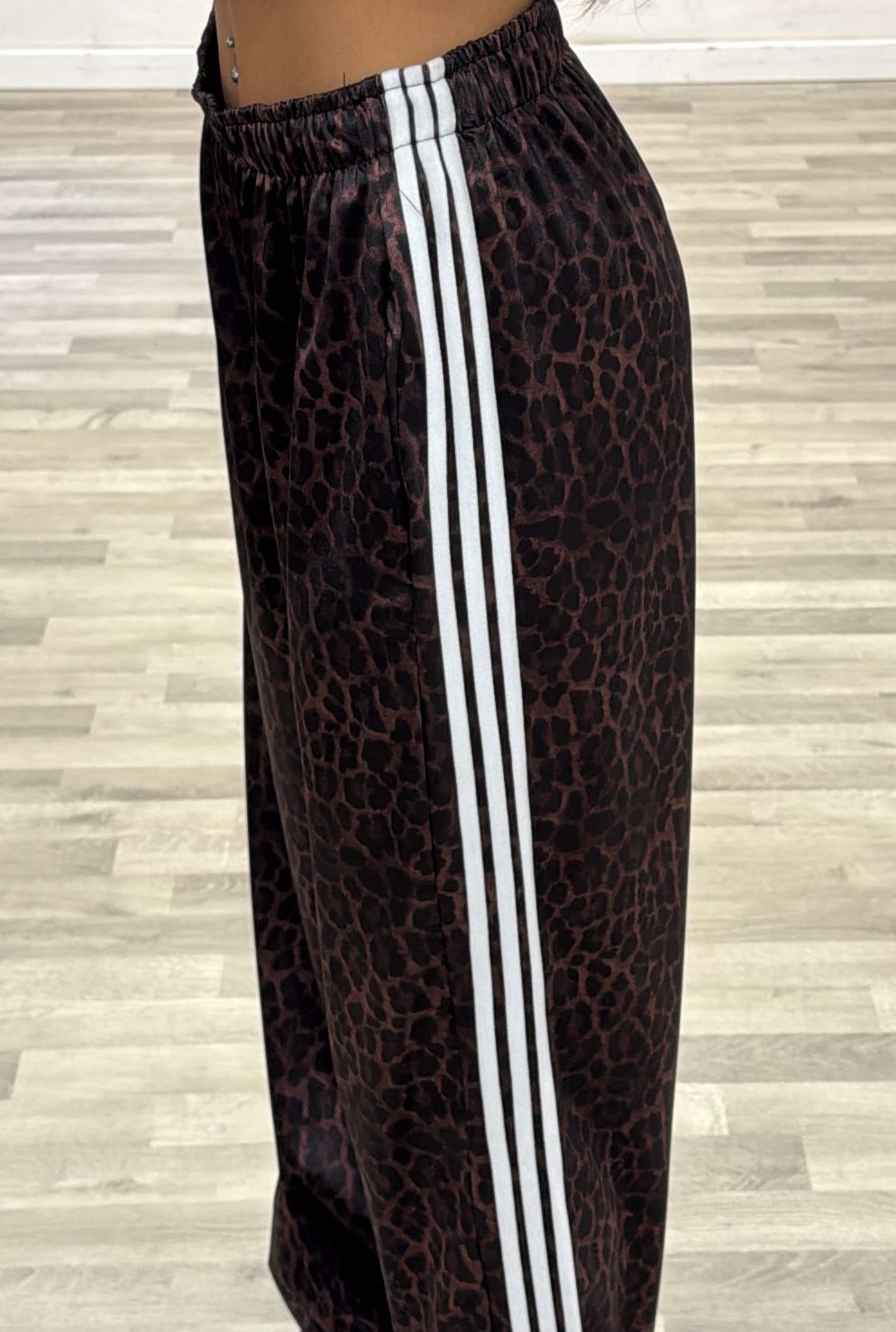 pantatuta maculato con bande laterali