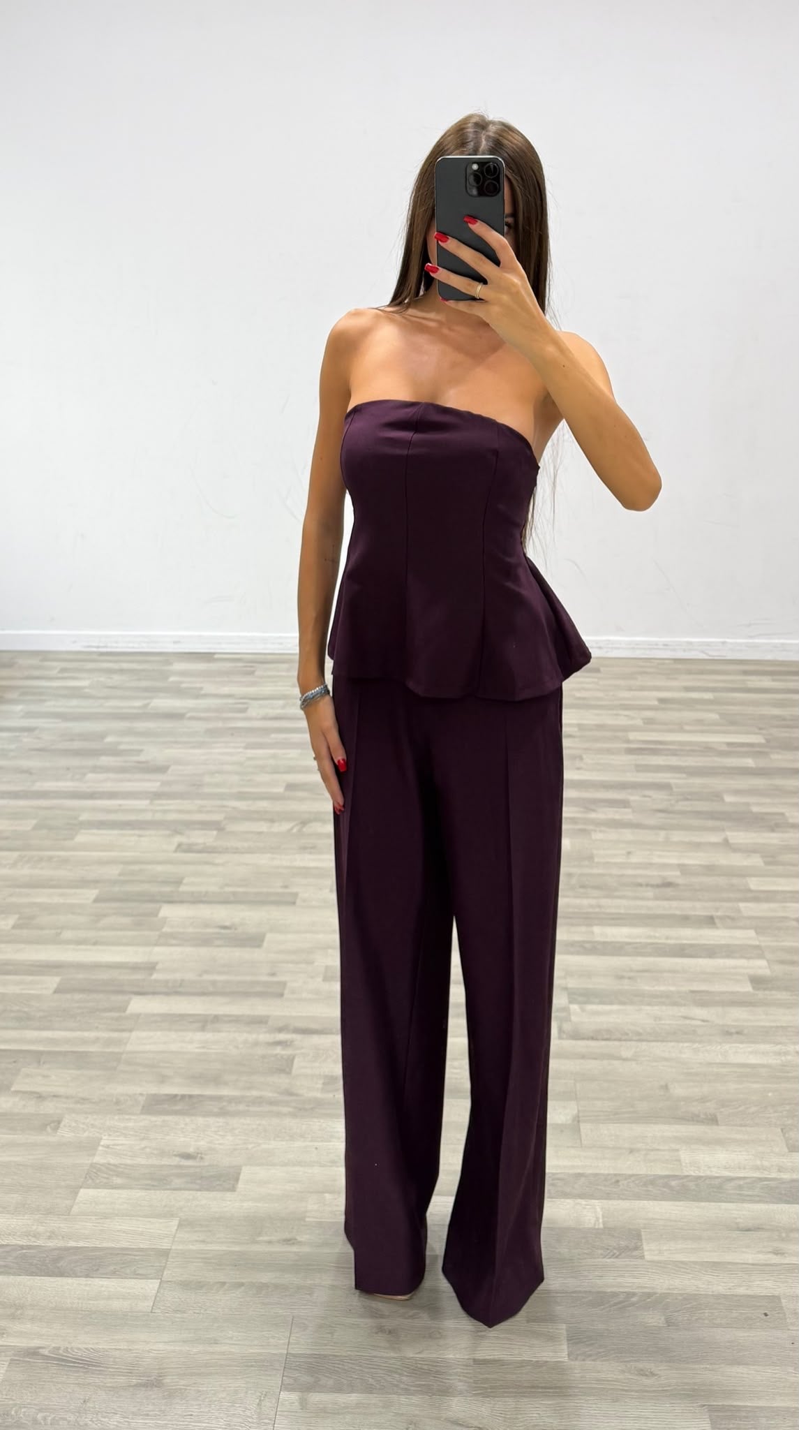 completo top a fascia con pantalone
