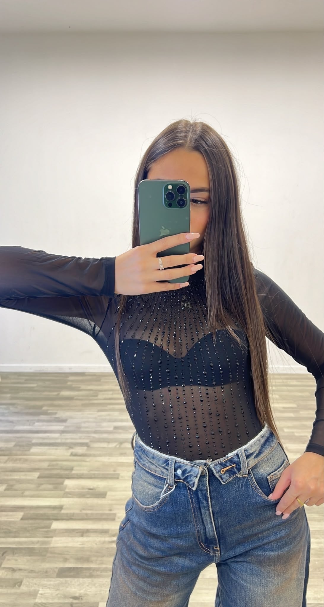 body velato con paillettes