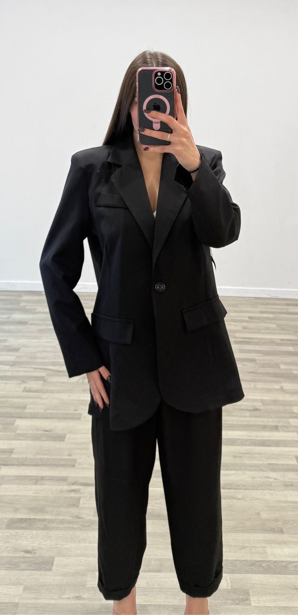 tailler con pantalone con piega