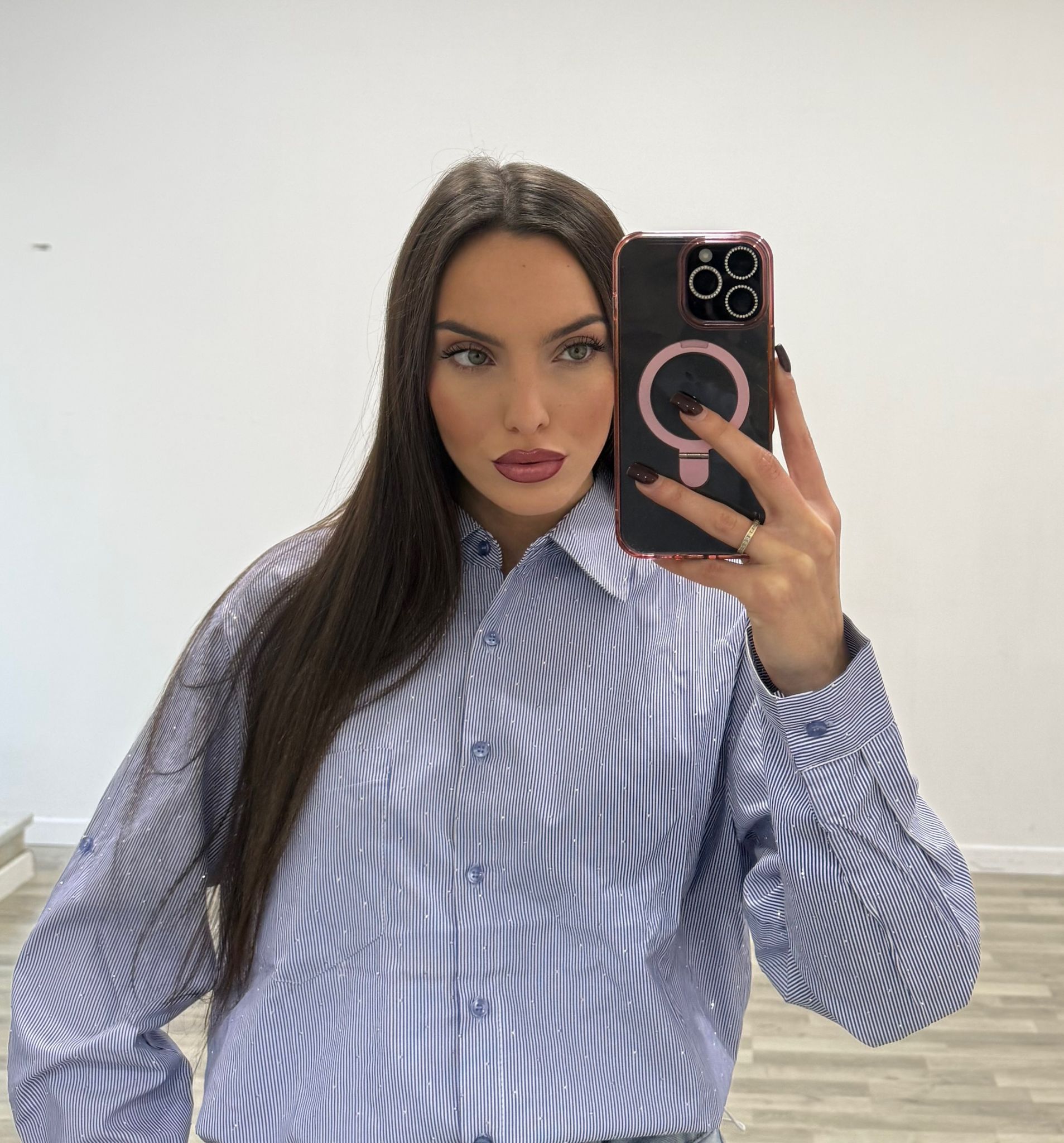 camicia rigata con brillantini