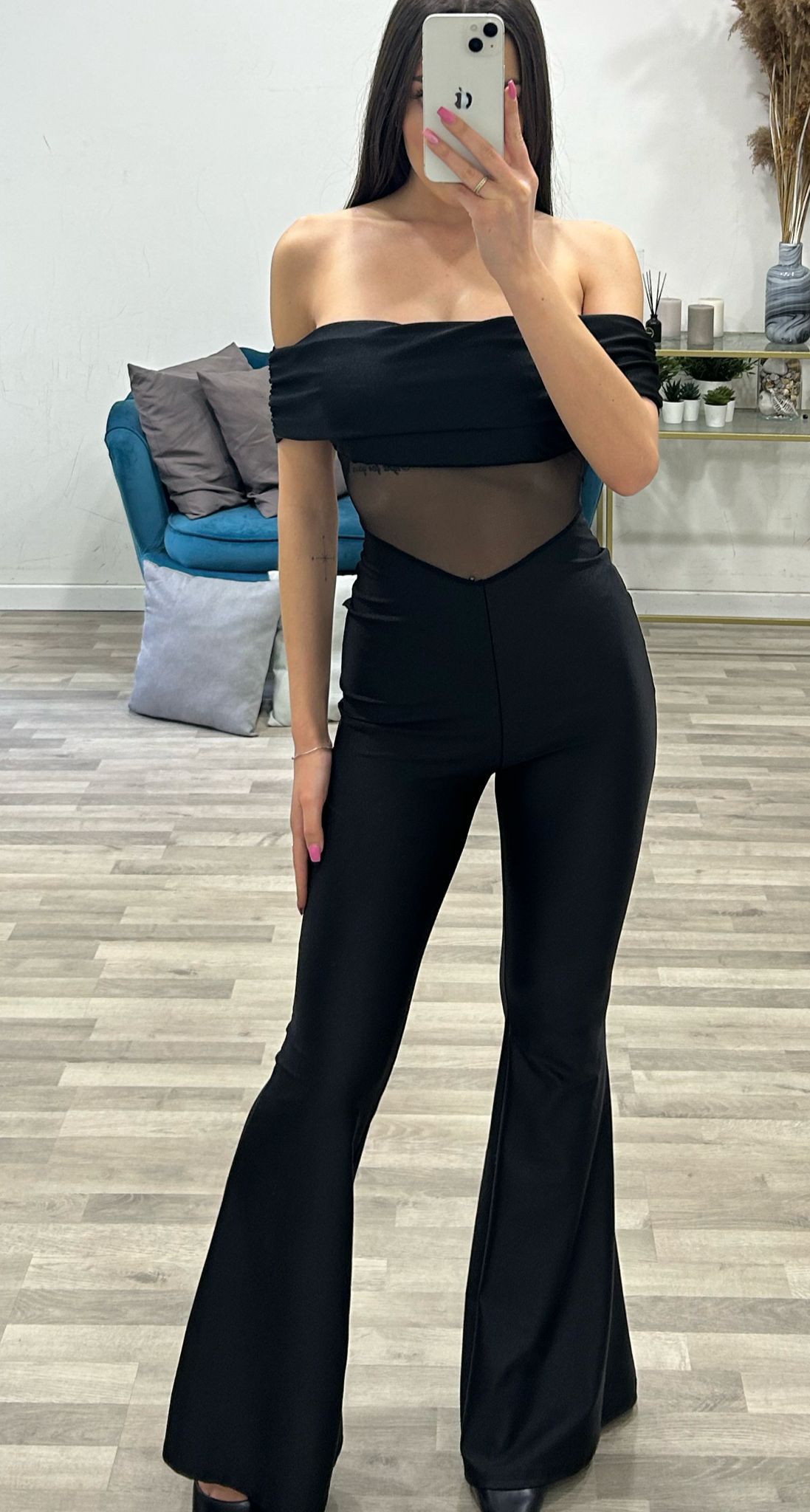 tuta velus