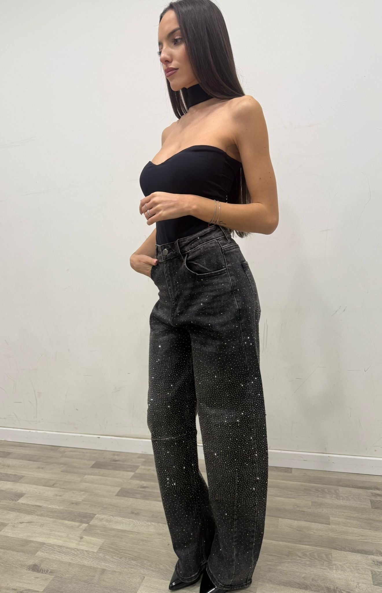 body con collarino