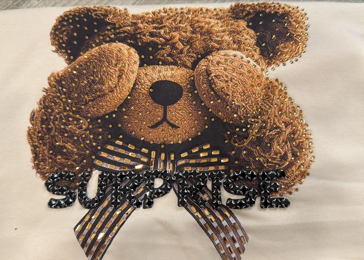 t-shirt teddy mani davanti occhi