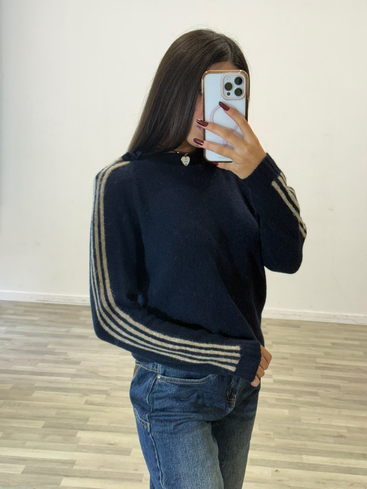 pull con righe laterali